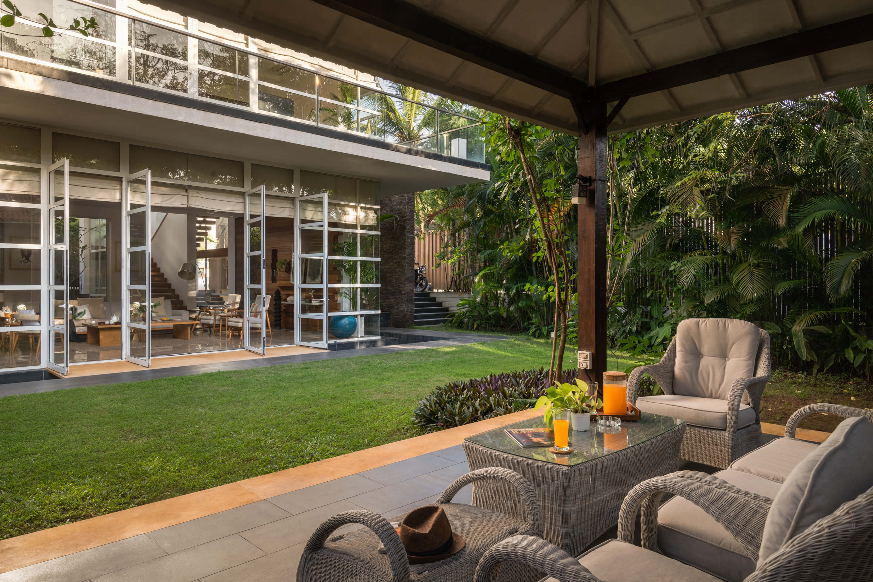 Seis Villa - Villa - 3 - Front Exterior