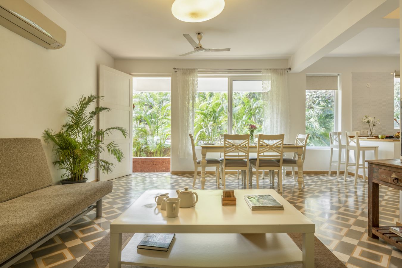 La Mer - Apartment - 05 - Living room Interior