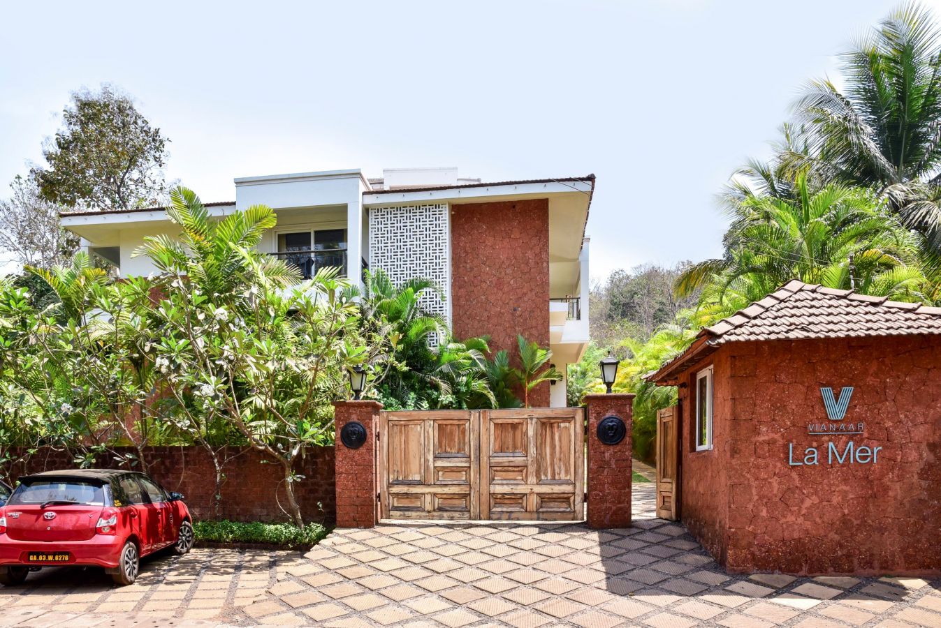 La Mer - Apartment - 05 - Entrance