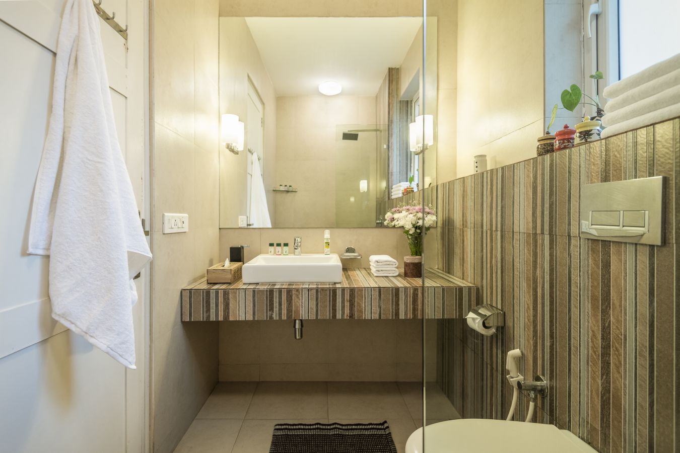 La Mer - Apartment - 02 - Bathroom Interiors