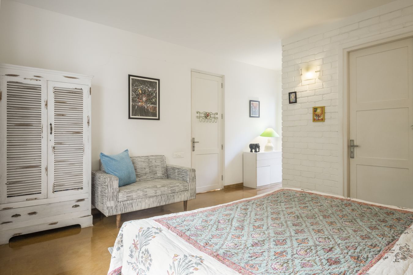 La Mer - Apartment - 02 - Bedroom interior