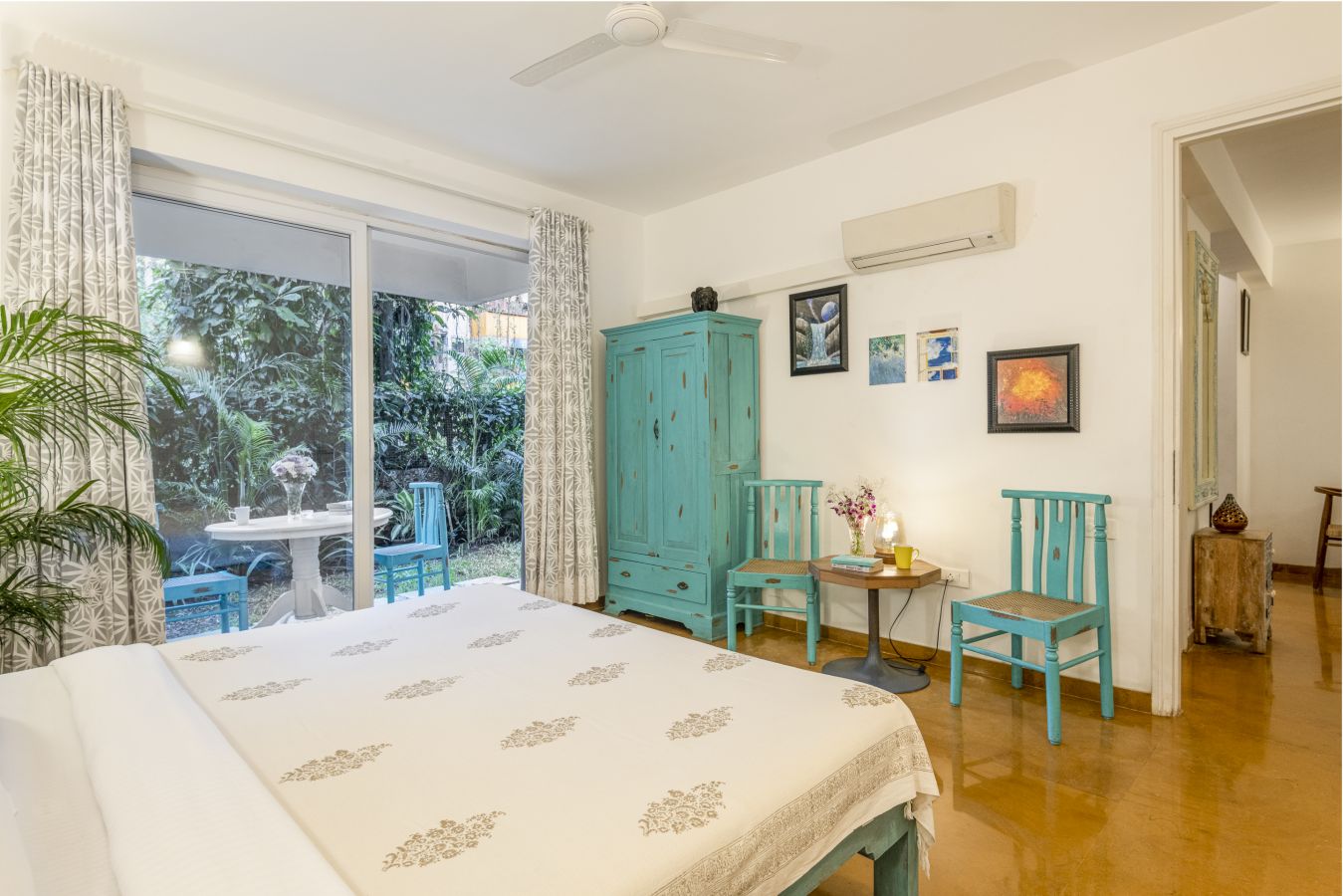 La Mer - Apartment - 02 - Bedroom interior