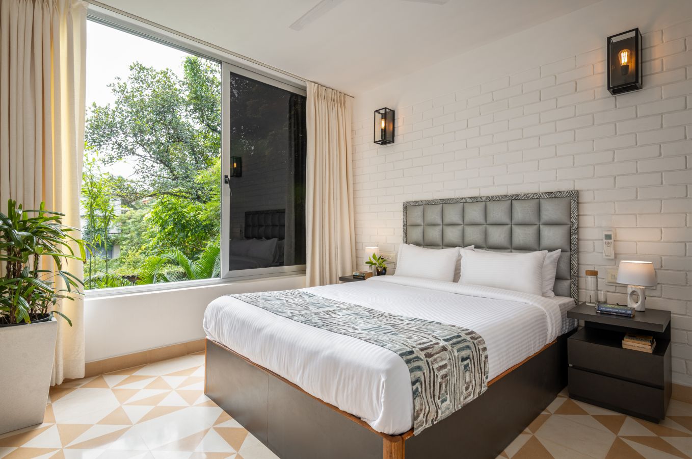 El Arbol - Apartment - 103 - Bedroom interior