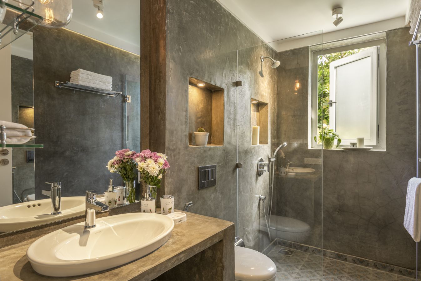 El Tesoro - Apartment - F1 - Bathroom Interiors