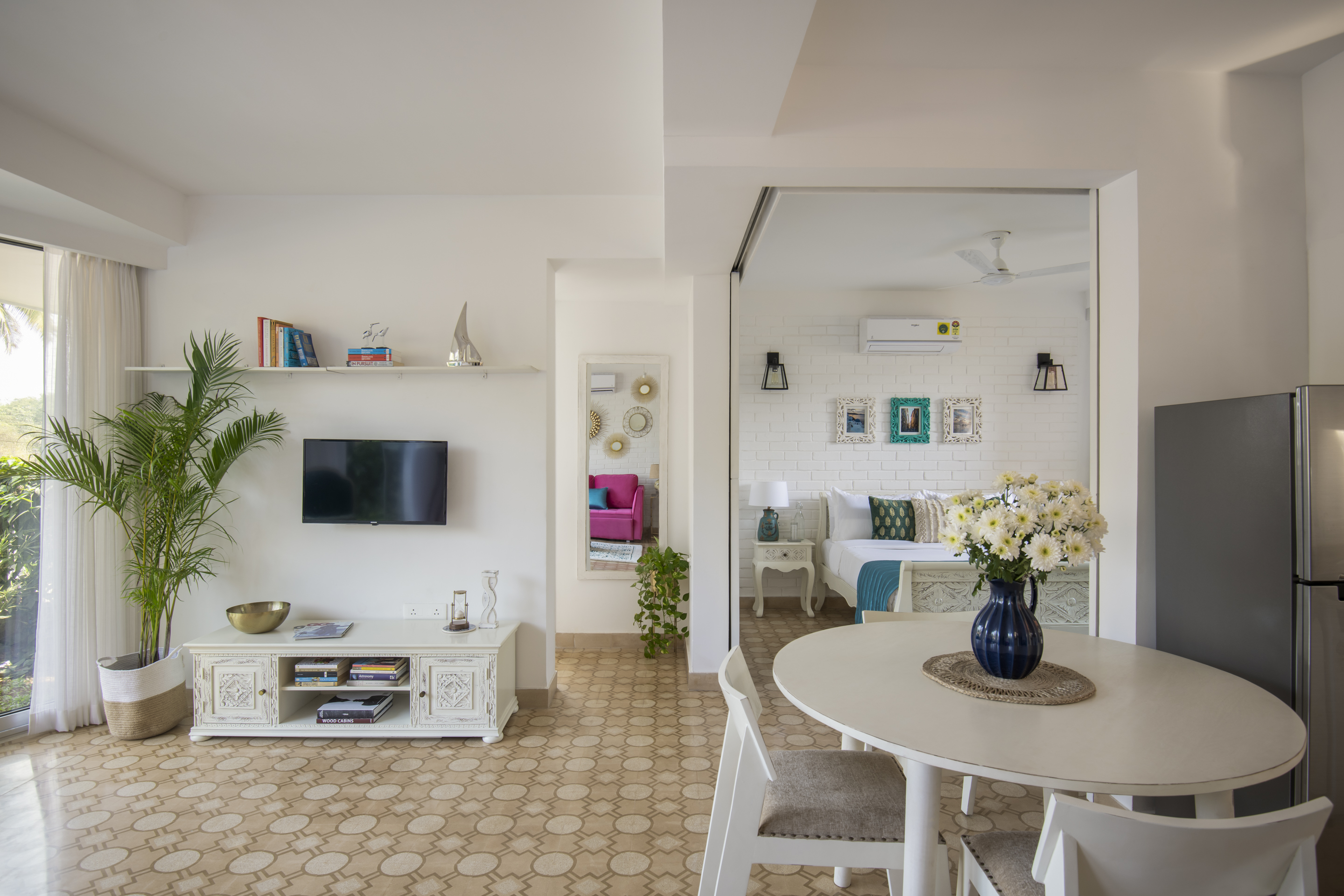 El Raso - Apartment - 07 - Indoor dining area