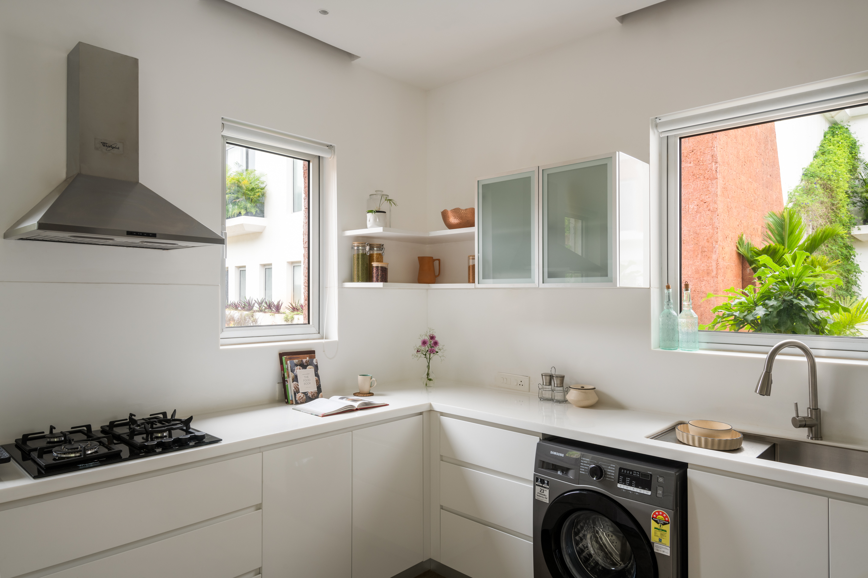 La Orilla Estate - Villa - 03 - Kitchen Interior