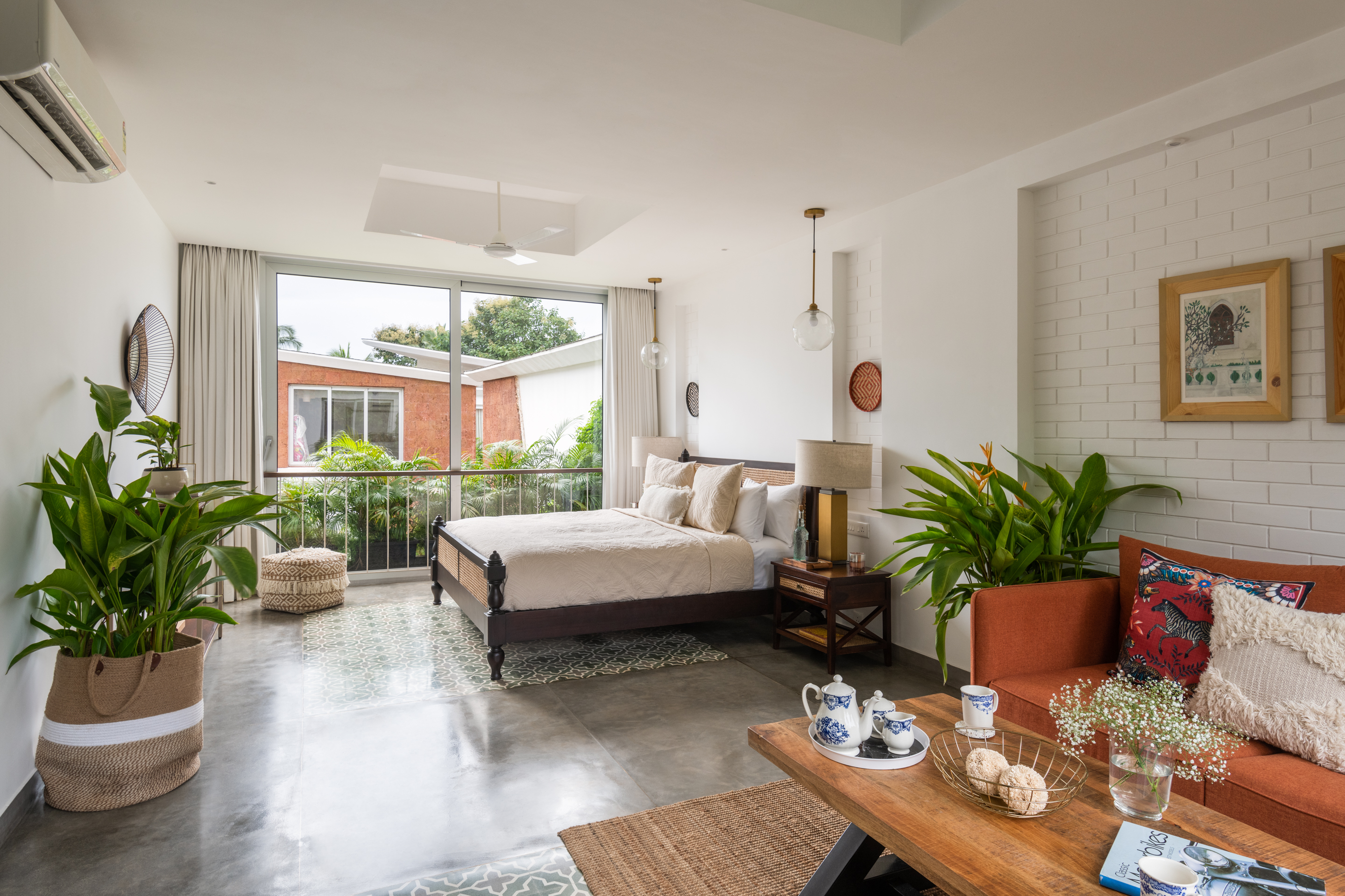 La Orilla Estate - Villa - 03 - Bedroom interior