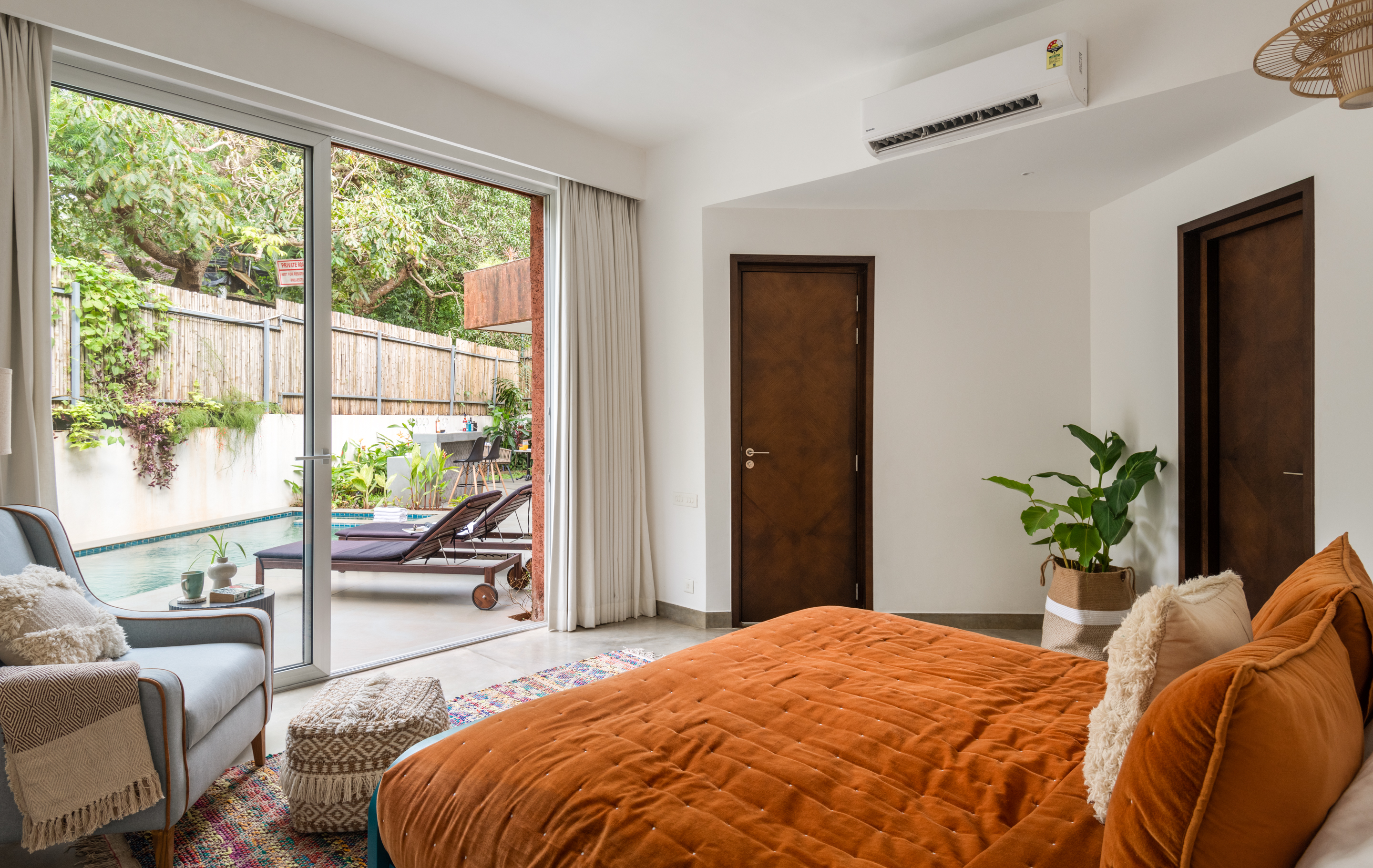 La Orilla Estate - Villa - 03 - Bedroom interior