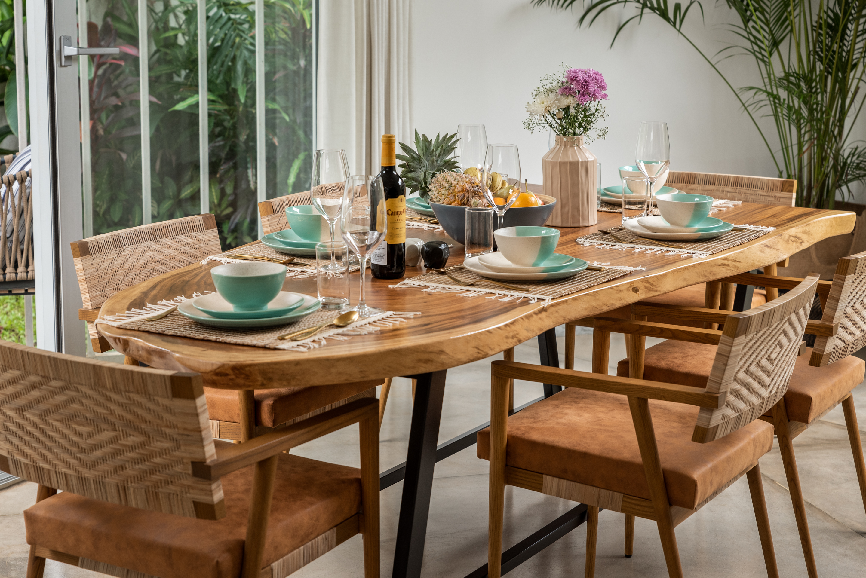 La Orilla Estate - Villa - 03 - Indoor dining area