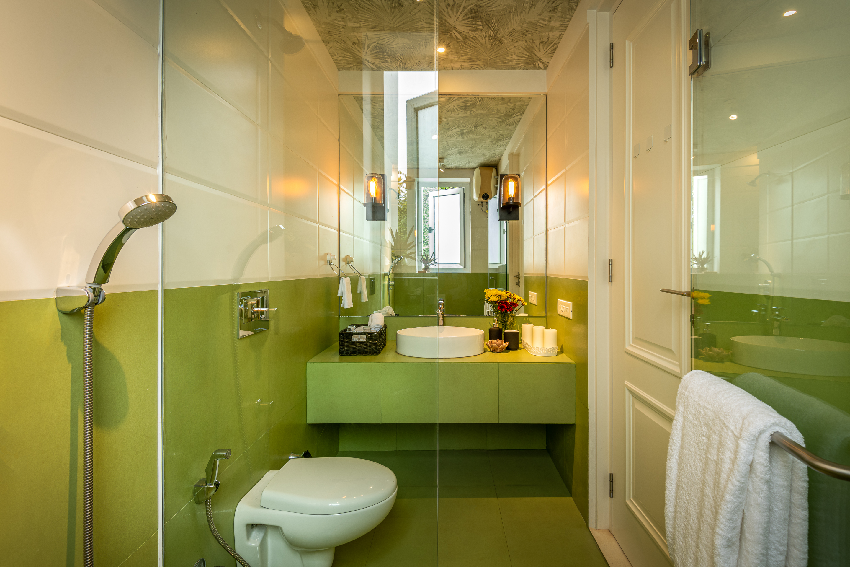 El Tesoro - Apartment - B3 - Bathroom Interiors