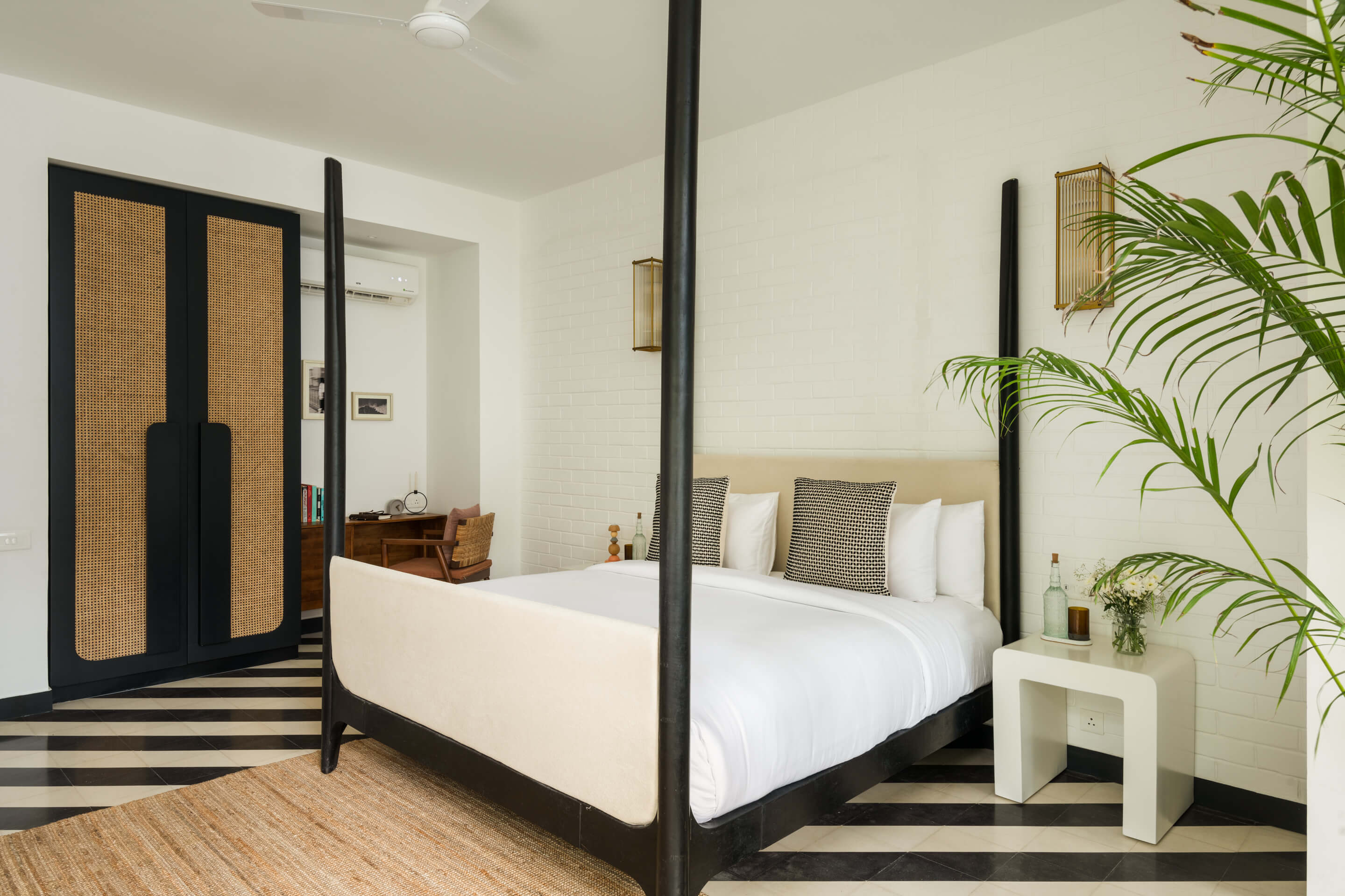 La Avila Estate - Villa - 07 - Bedroom interior