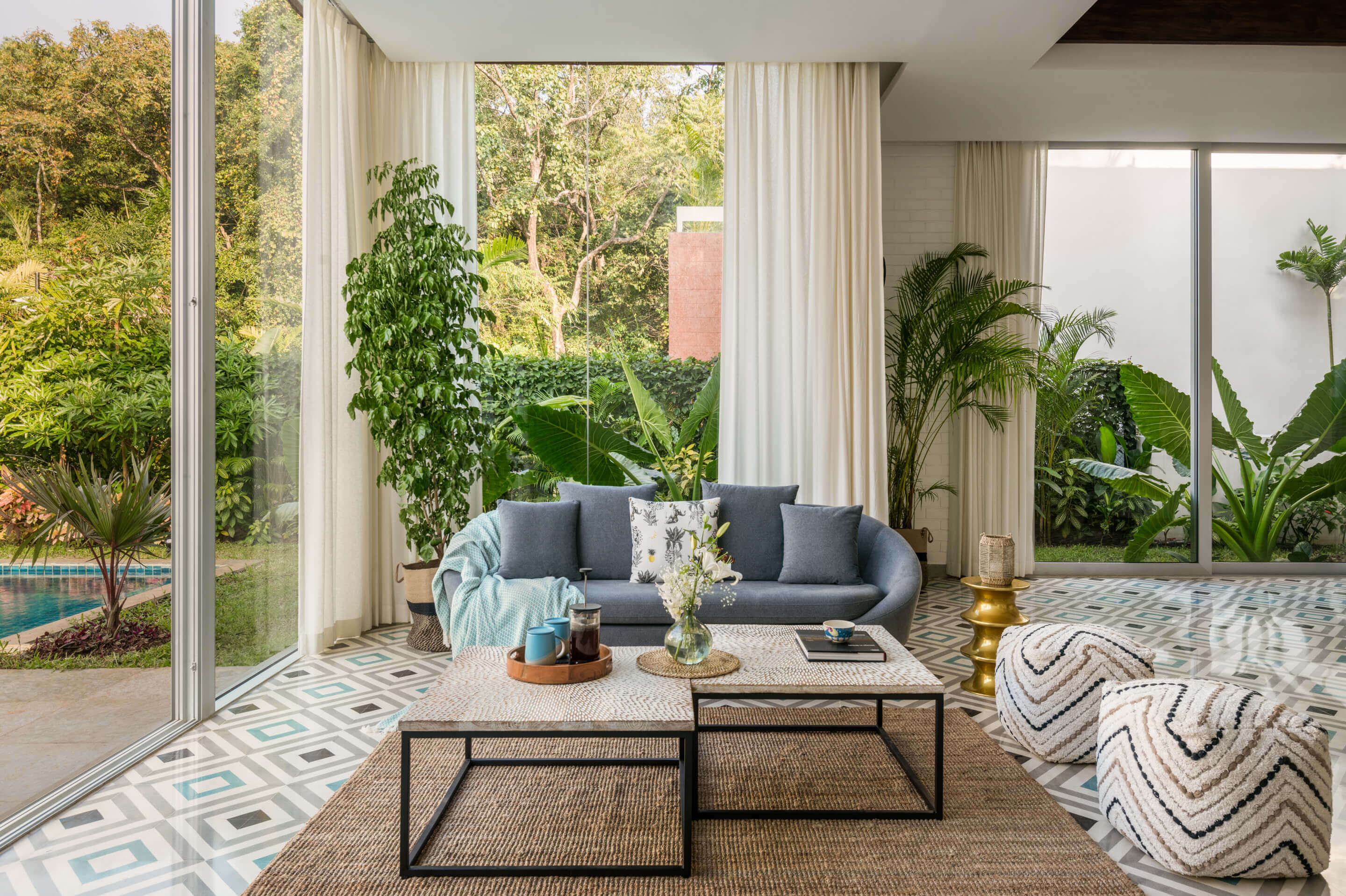 La Macedo - Villa - 07 - Living room Interior