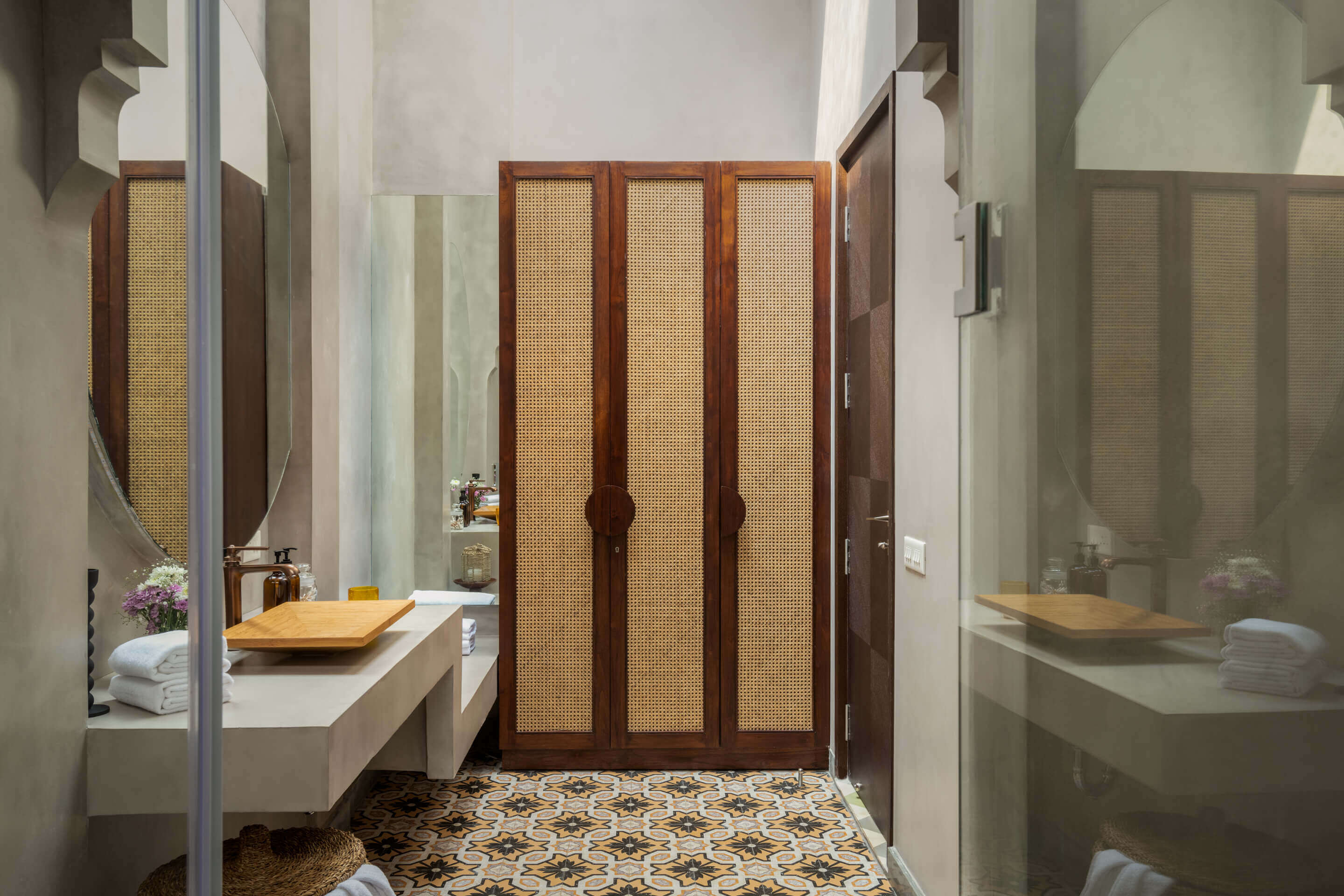 La Macedo - Villa - 07 - Bathroom Interiors