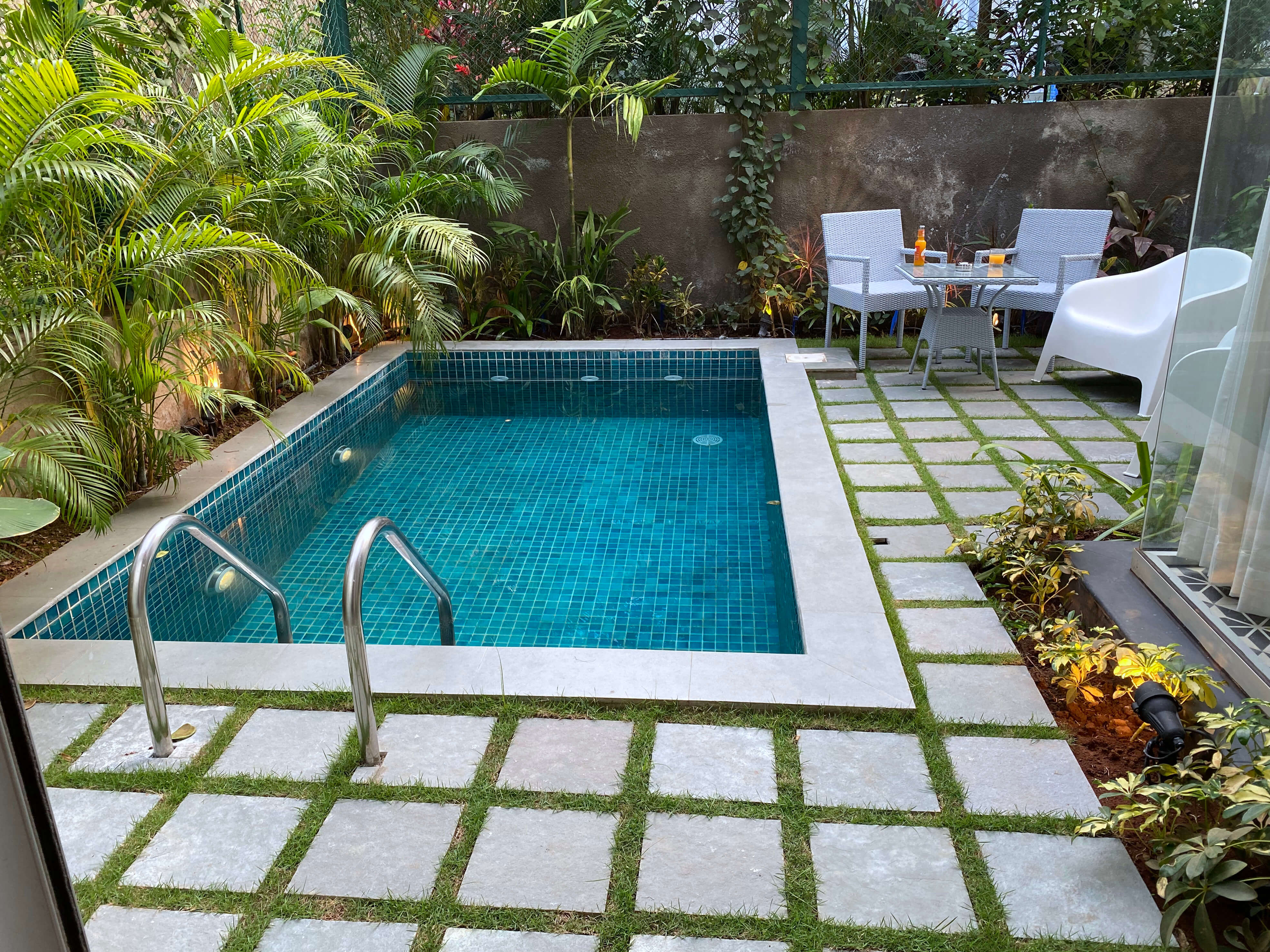 La Avila Estate - Villa - 16 - Pool view