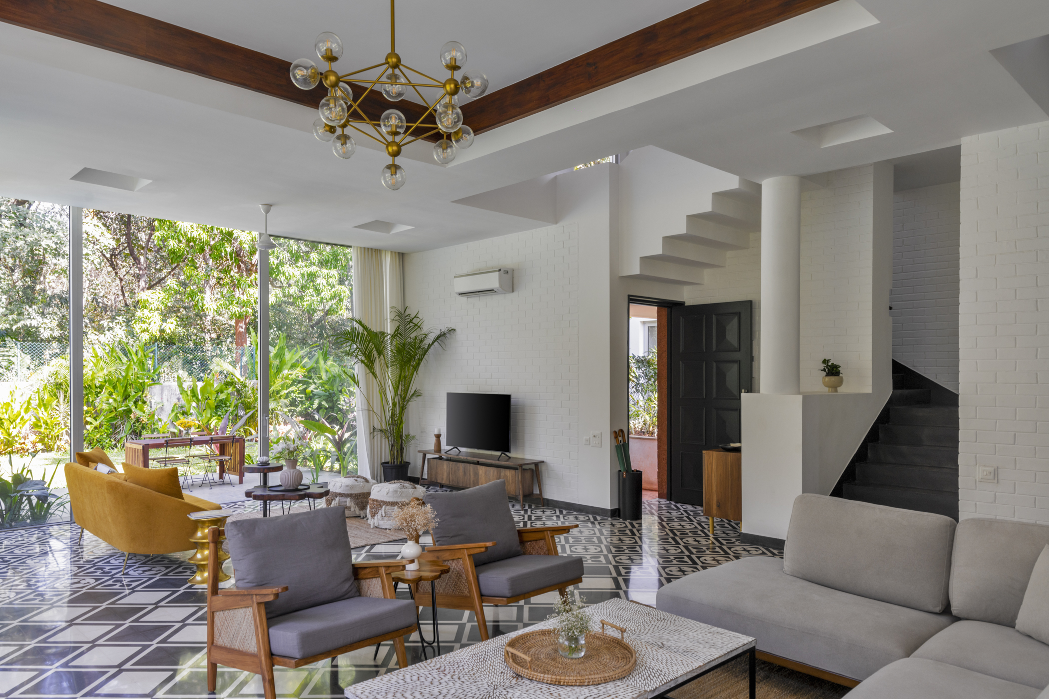 La Macedo - Villa - 03 - Living room Interior