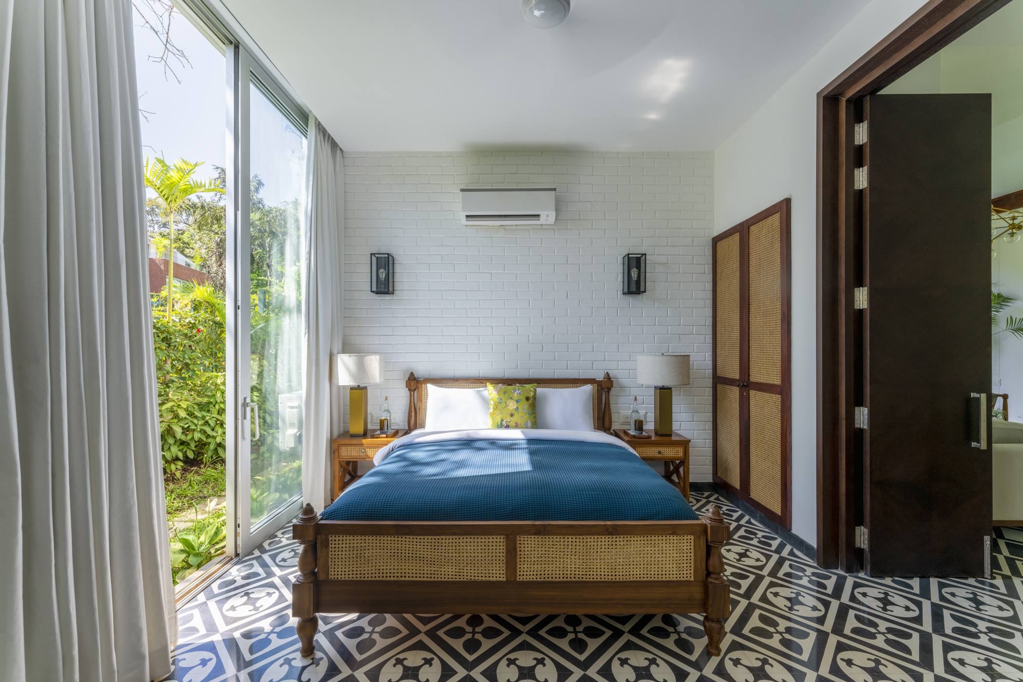 La Macedo - Villa - 03 - Bedroom interior
