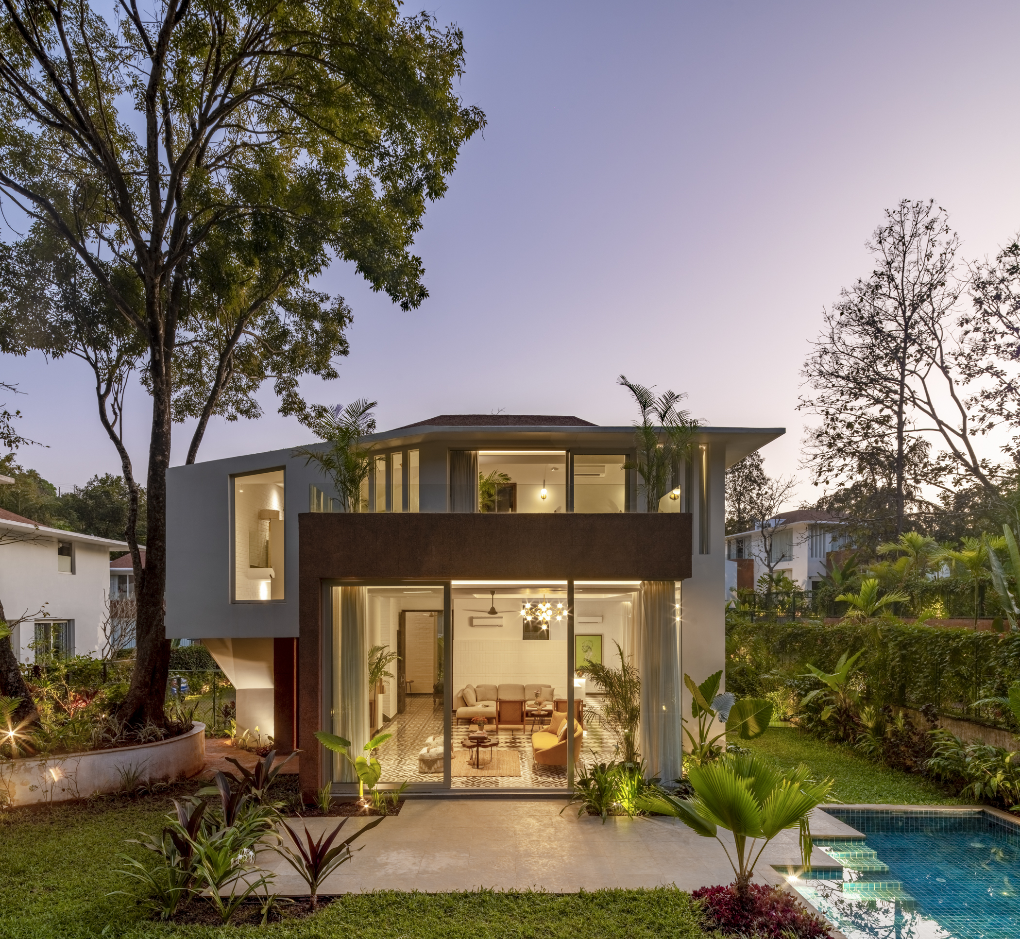 La Macedo - Villa - 03 - Front Exterior