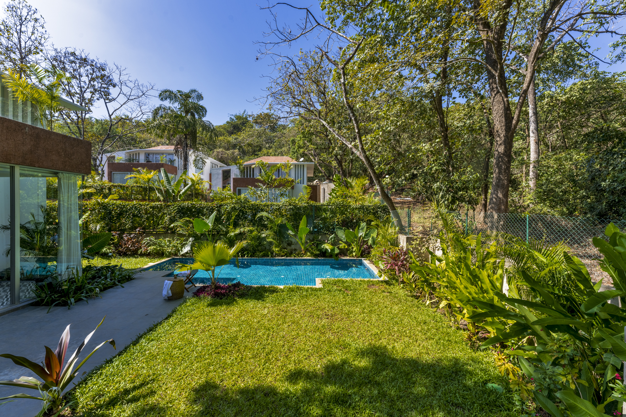 La Macedo - Villa - 03 - Front Exterior