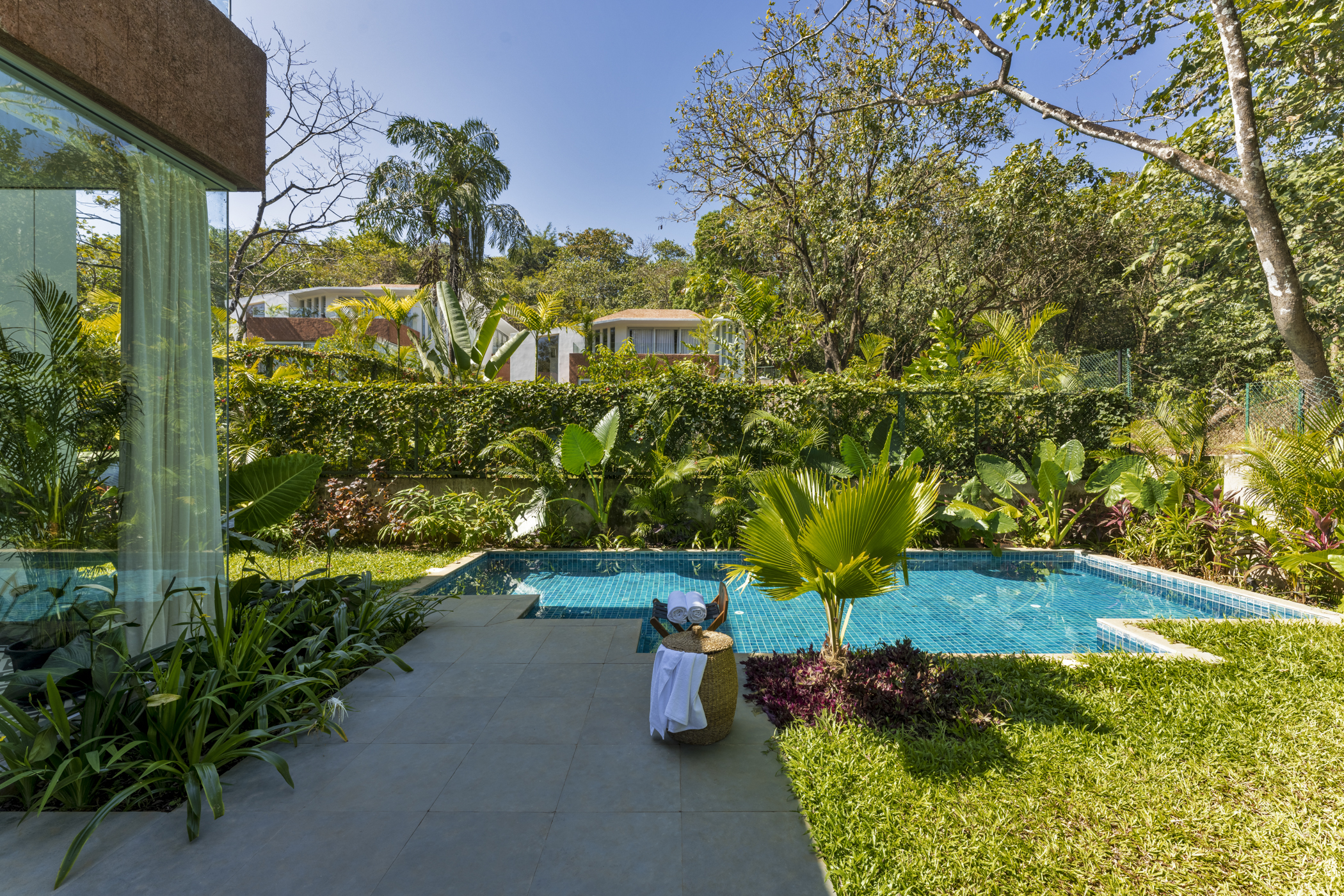 La Macedo - Villa - 03 - Pool view