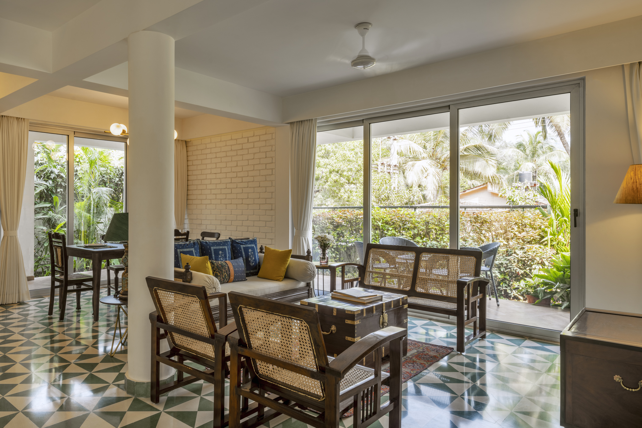 El Tesoro - Apartment - H1 - Living room Interior