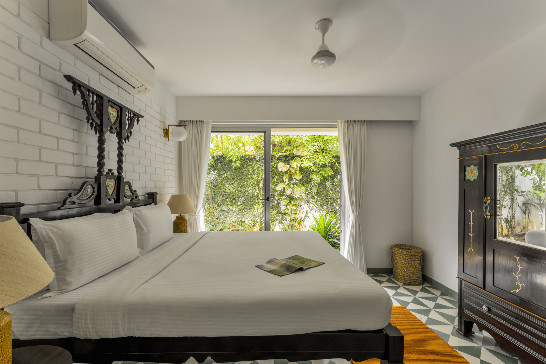 El Tesoro - Apartment - H1 - Bedroom interior