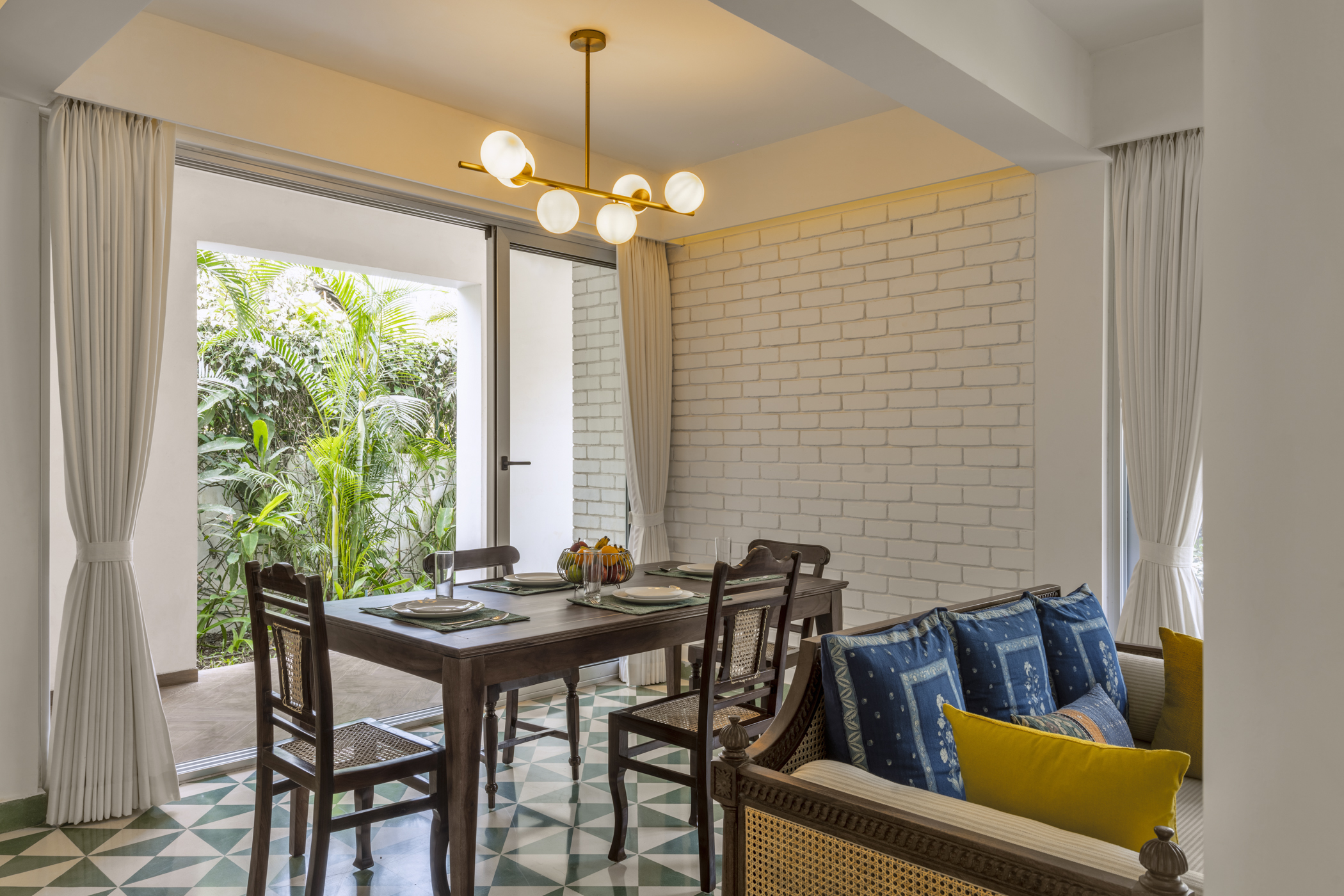 El Tesoro - Apartment - H1 - Indoor dining area