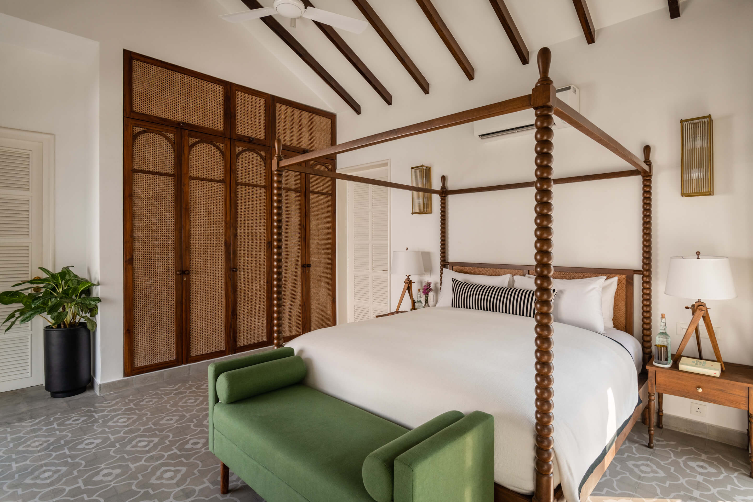 La Mosteiro Estate - Villa - 07 - Bedroom interior