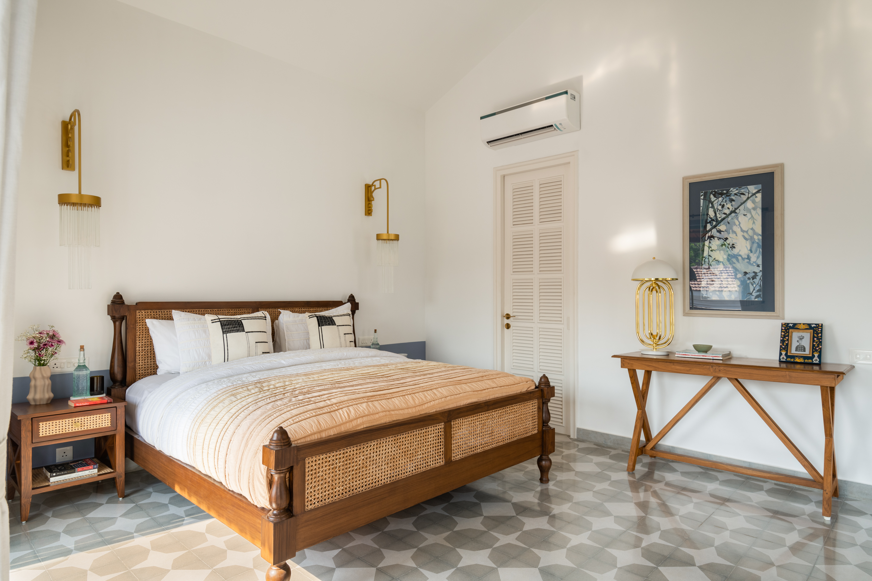 La Mosteiro Estate - Villa - 08 - Bedroom interior