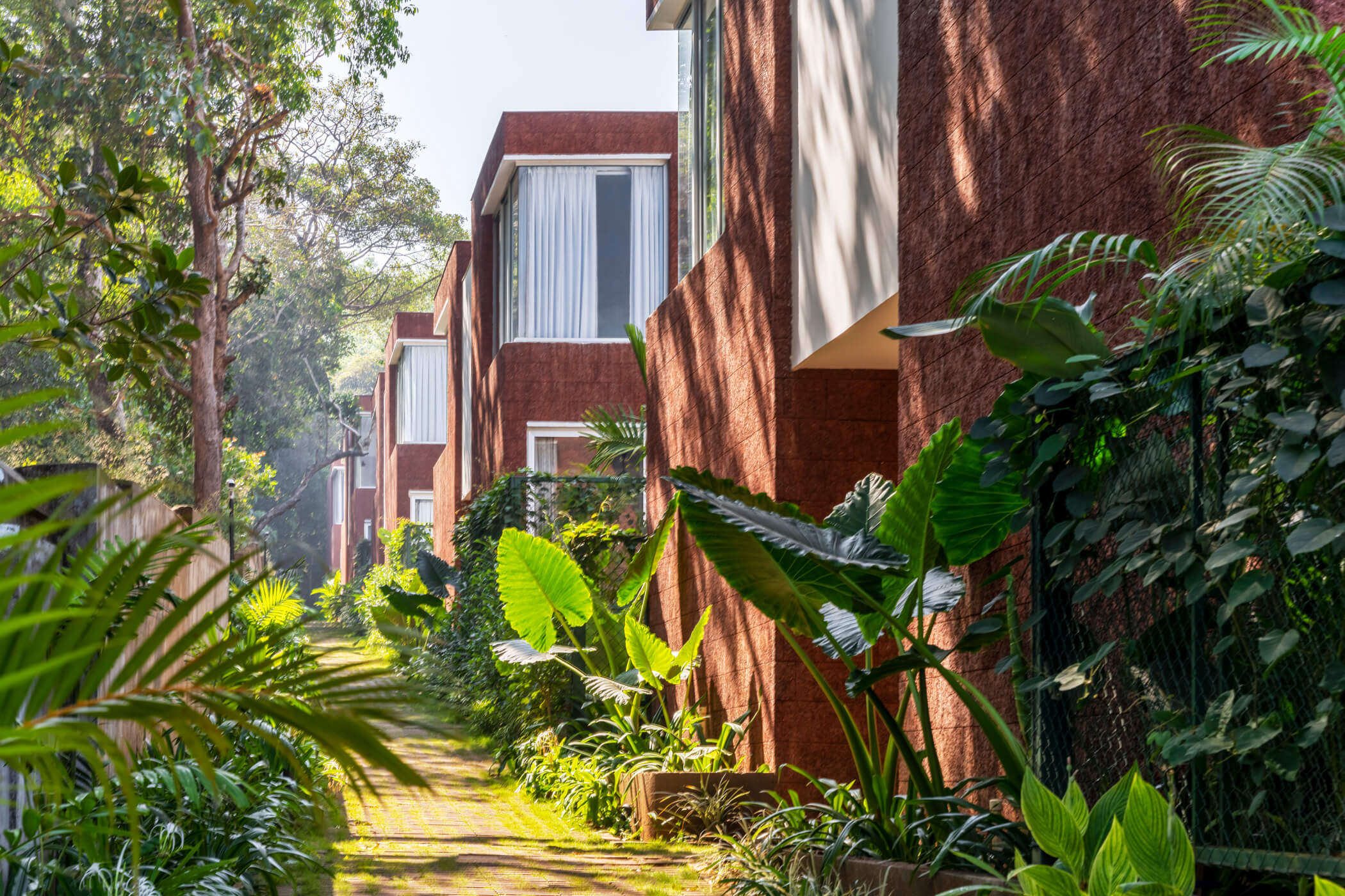 La Avila Estate - Villa - 07 - Front Exterior