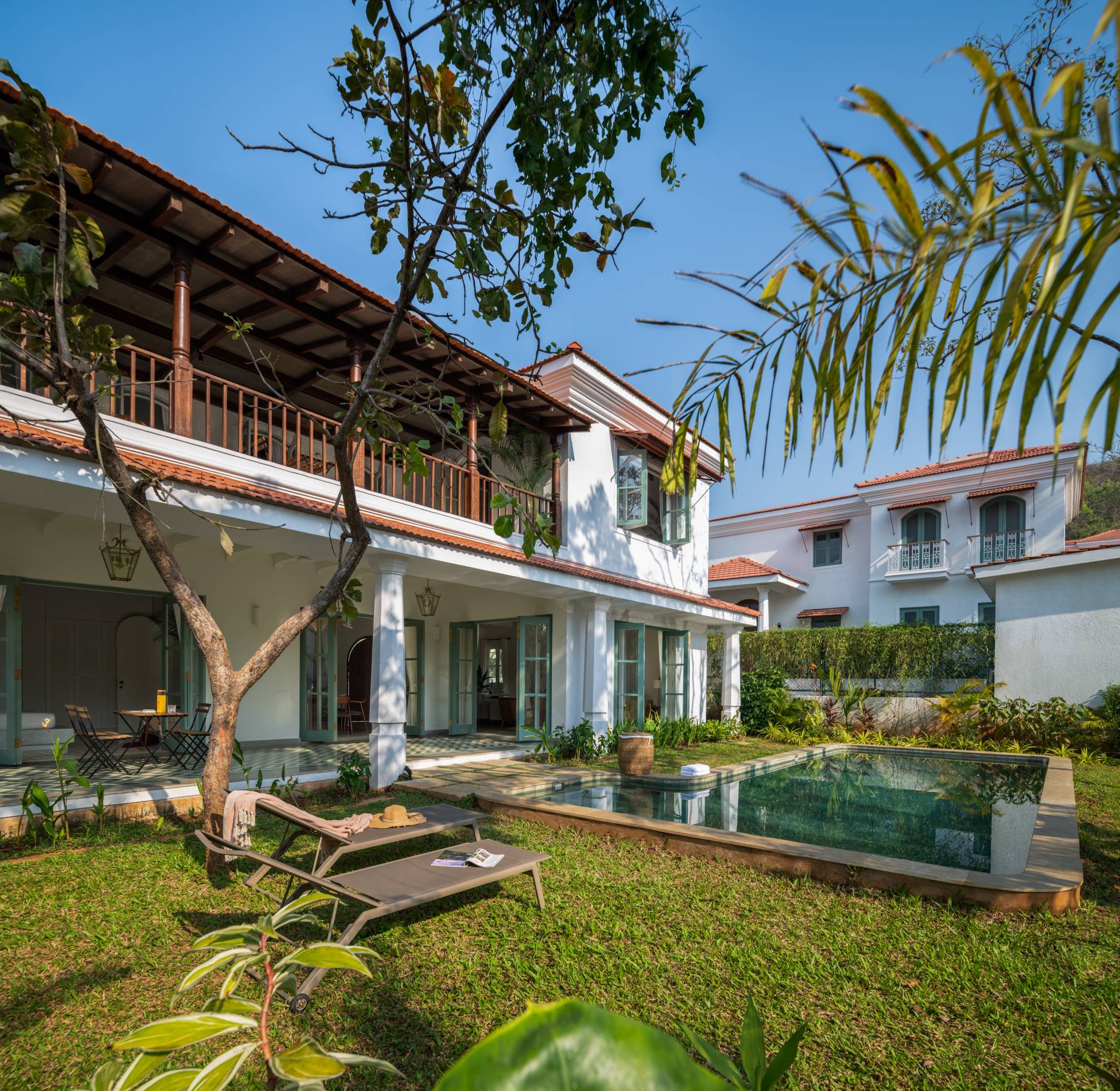 La Mosteiro Estate - Villa - 03 - Front Exterior