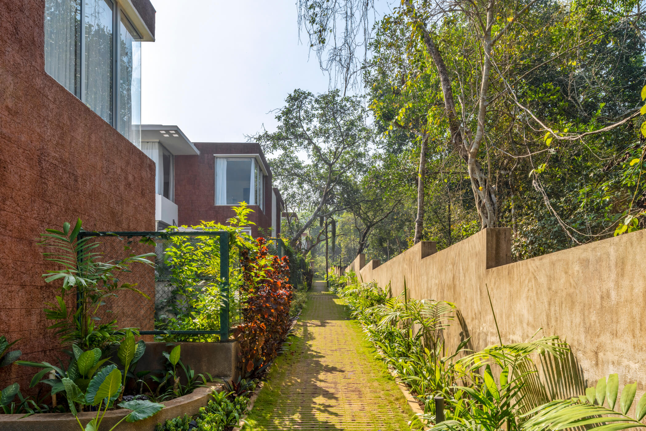 La Avila Estate - Villa - 21 - Front Exterior