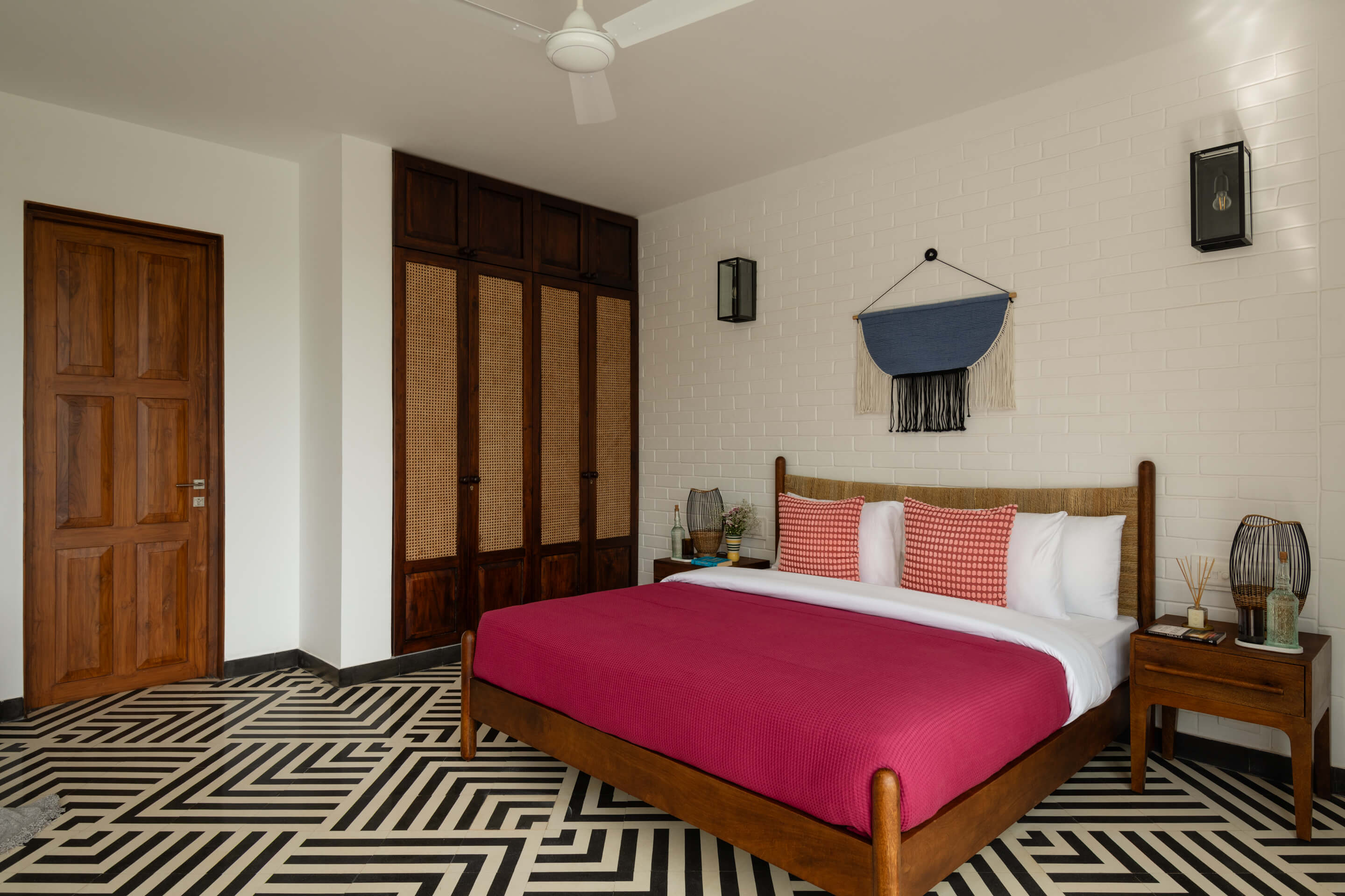 La Meira Estate - Villa - 02 - Bedroom interior