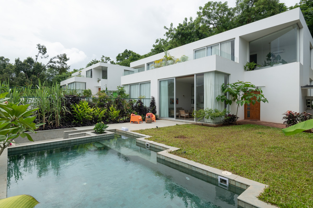 La Meira Estate - Villa - 02 - Pool view
