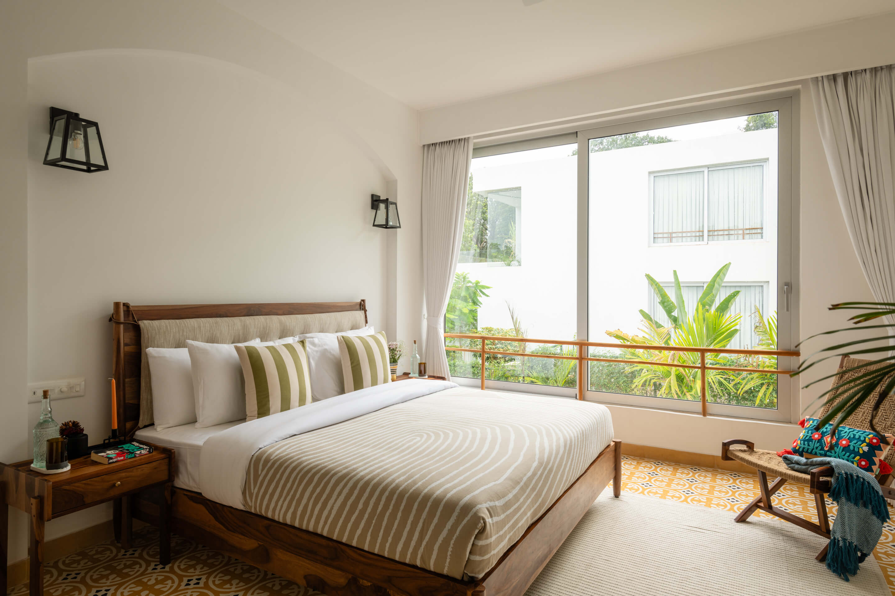 La Meira Estate - Villa - 02 - Bedroom interior