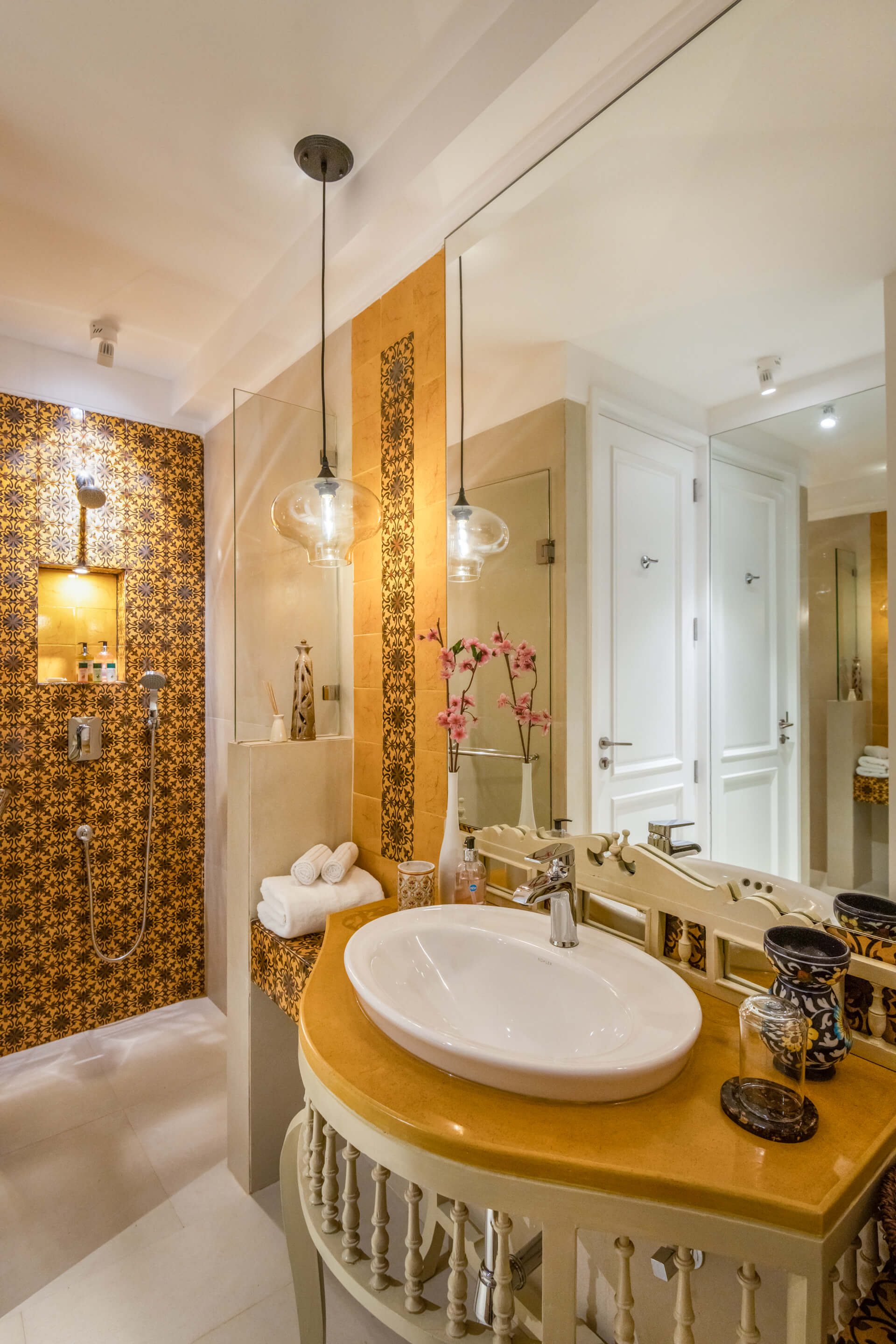 El Sereno - Apartment - 04 - Bathroom Interiors