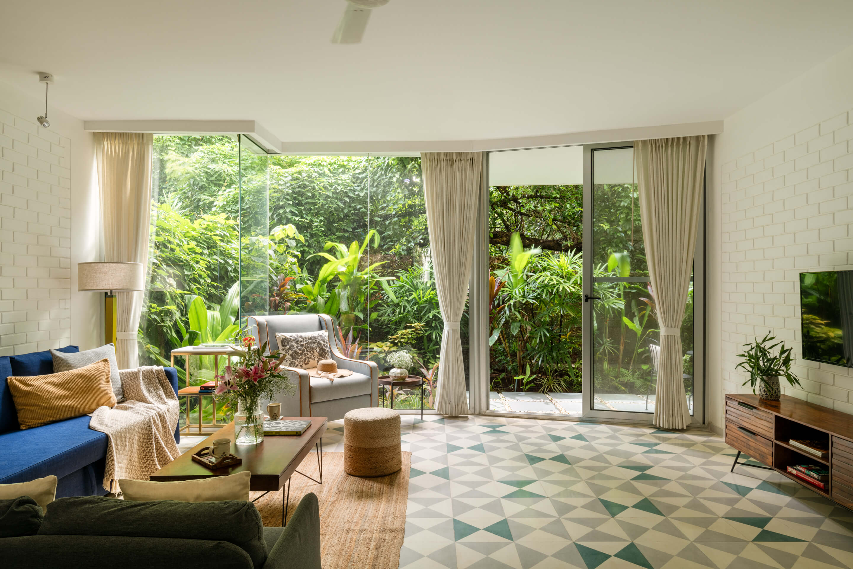 El Sereno - Apartment - 04 - Living room Interior