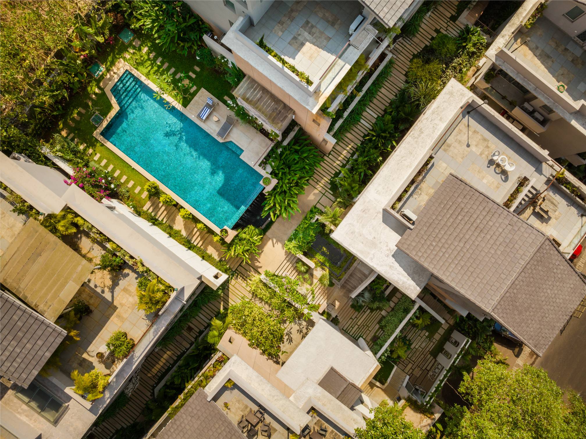 El Reino - Apartment - B2 - Front Exterior