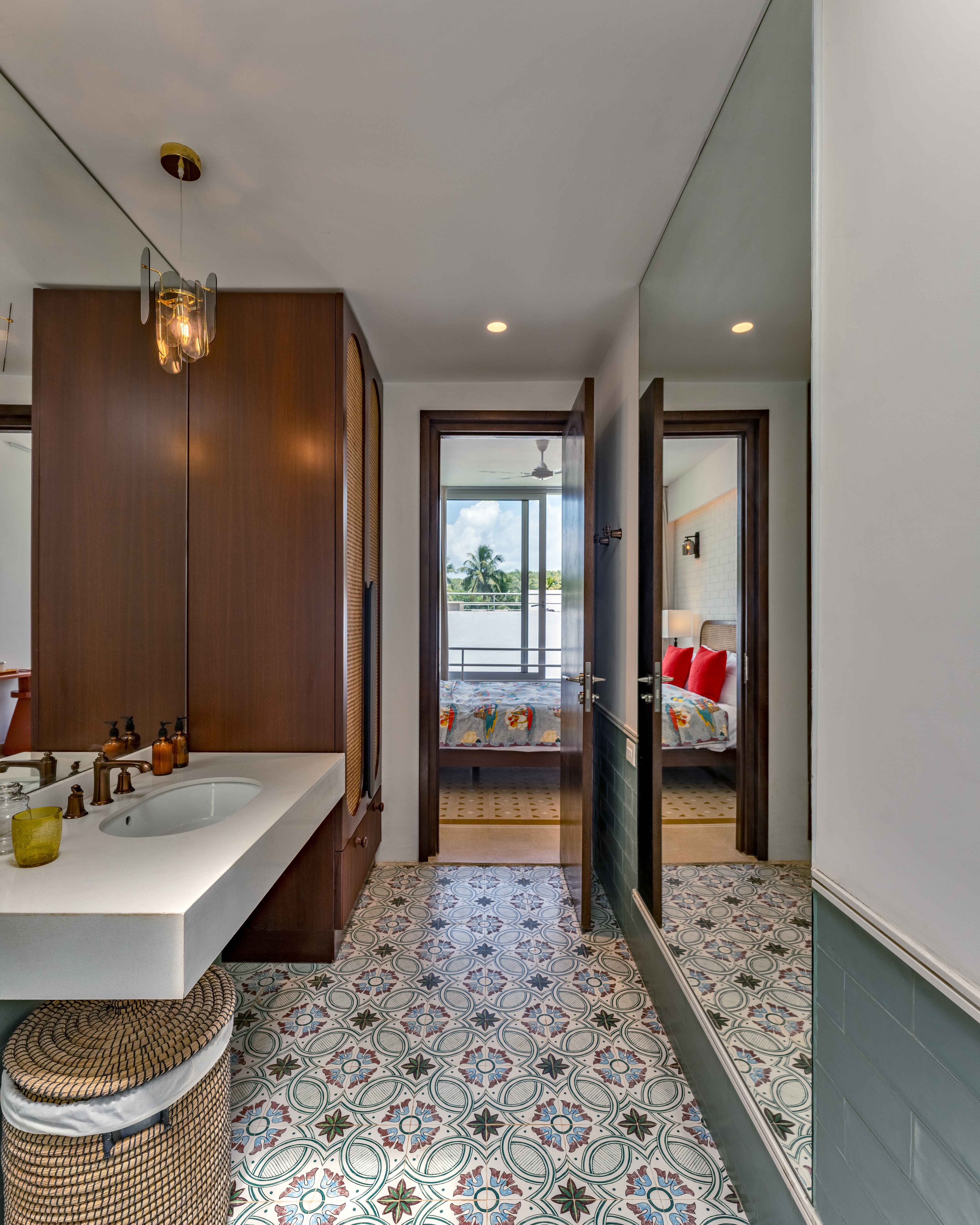 La Verona Estate - Villa - 04 - Bathroom Interiors