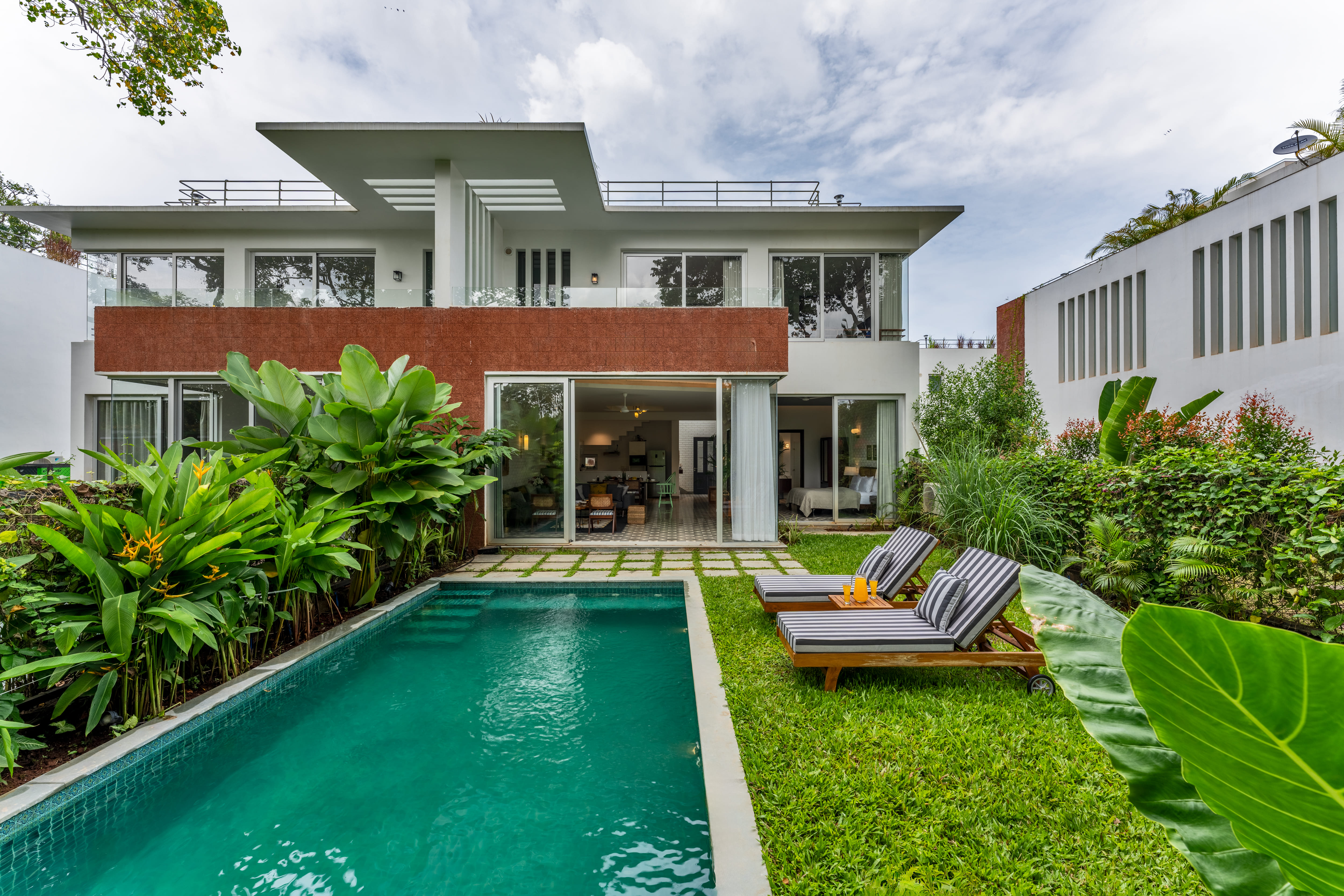 La Dora Estate - Villa - 05 - Villa – Front exterior