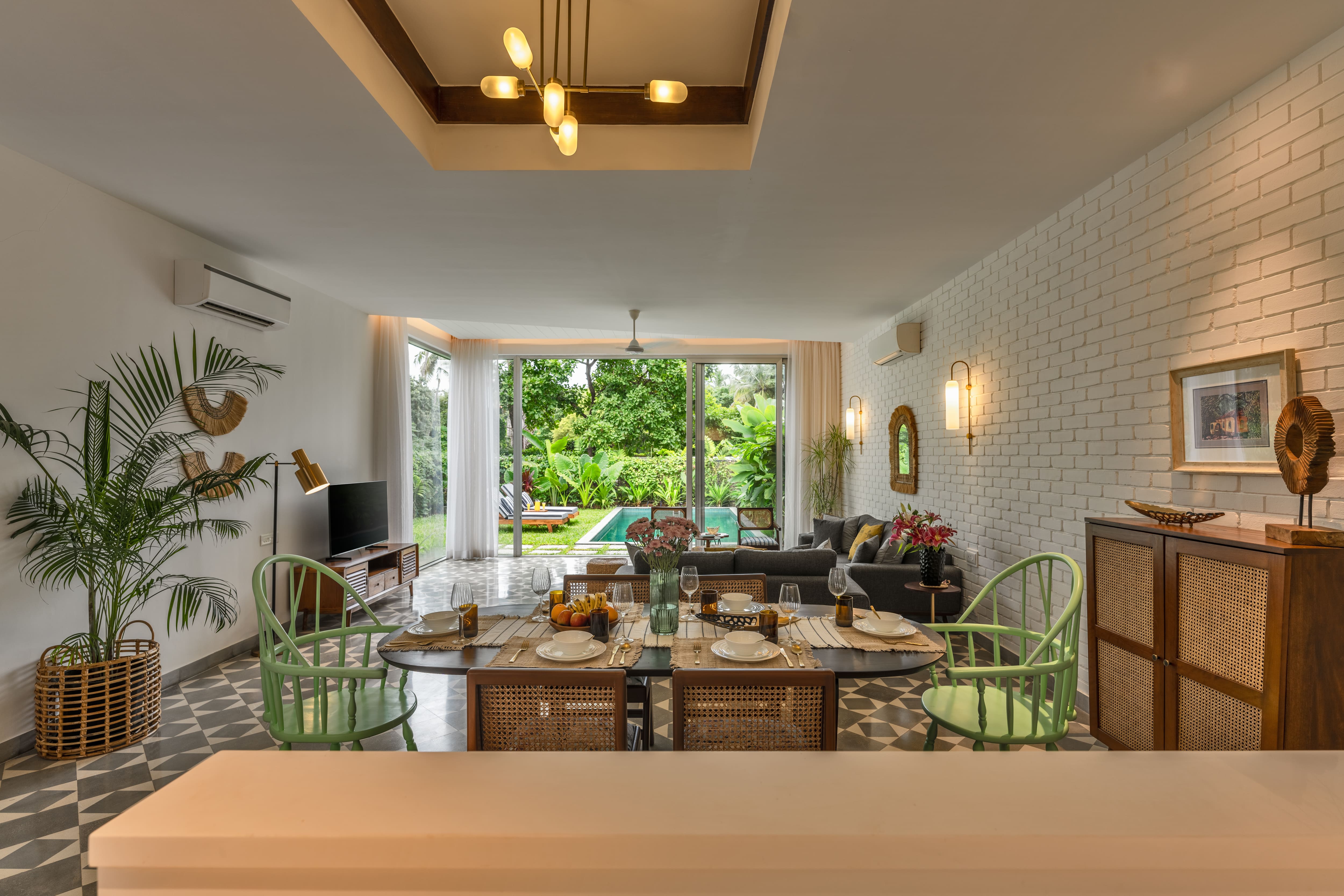 La Dora Estate - Villa - 05 - Villa -Indoor dining area