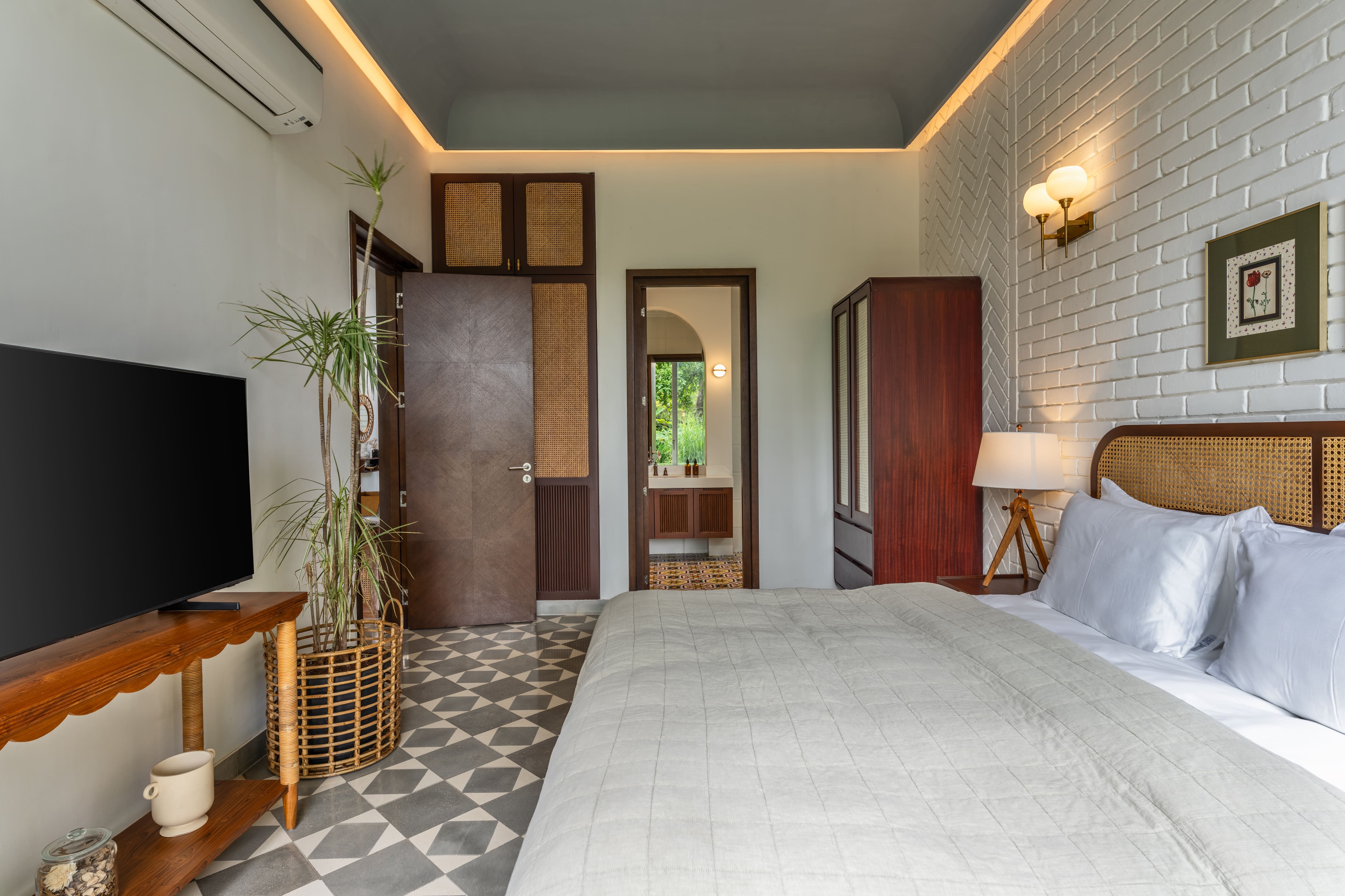 La Dora Estate - Villa - 05 - Villa - Bedroom interior