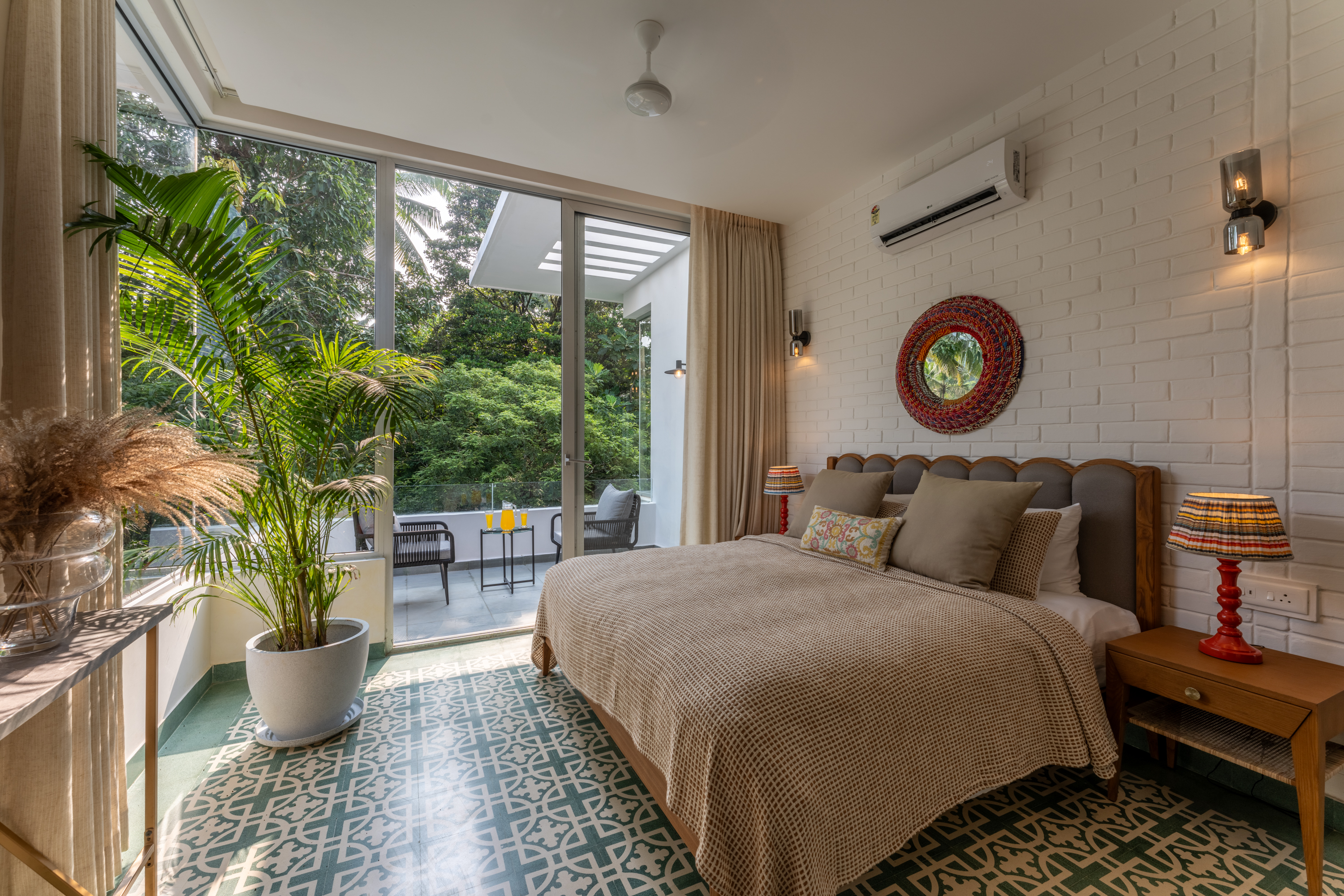 La Masillia - Villa - 04 - Bedroom interior