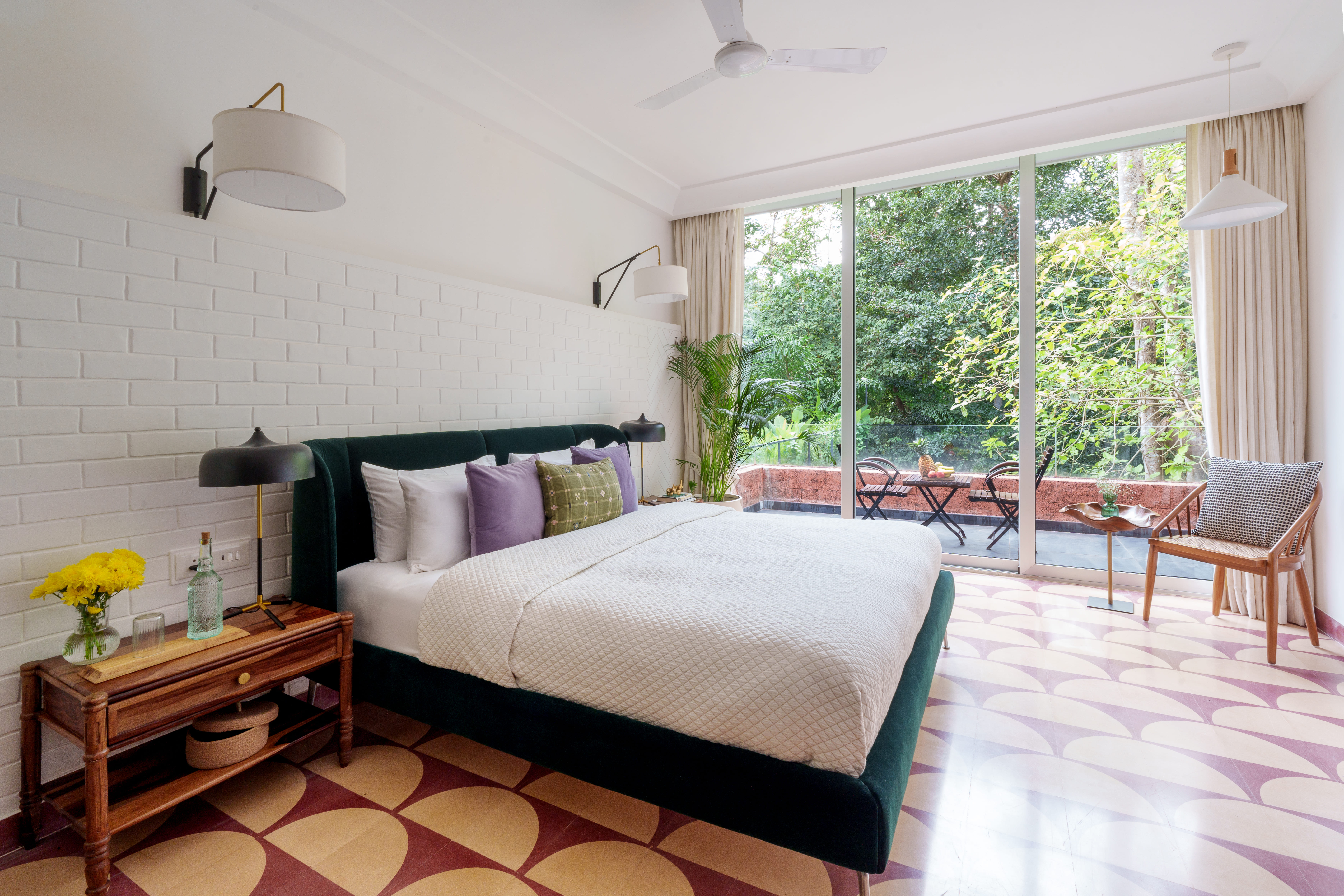 La Verona Estate - Villa - 07 - Bedroom interior