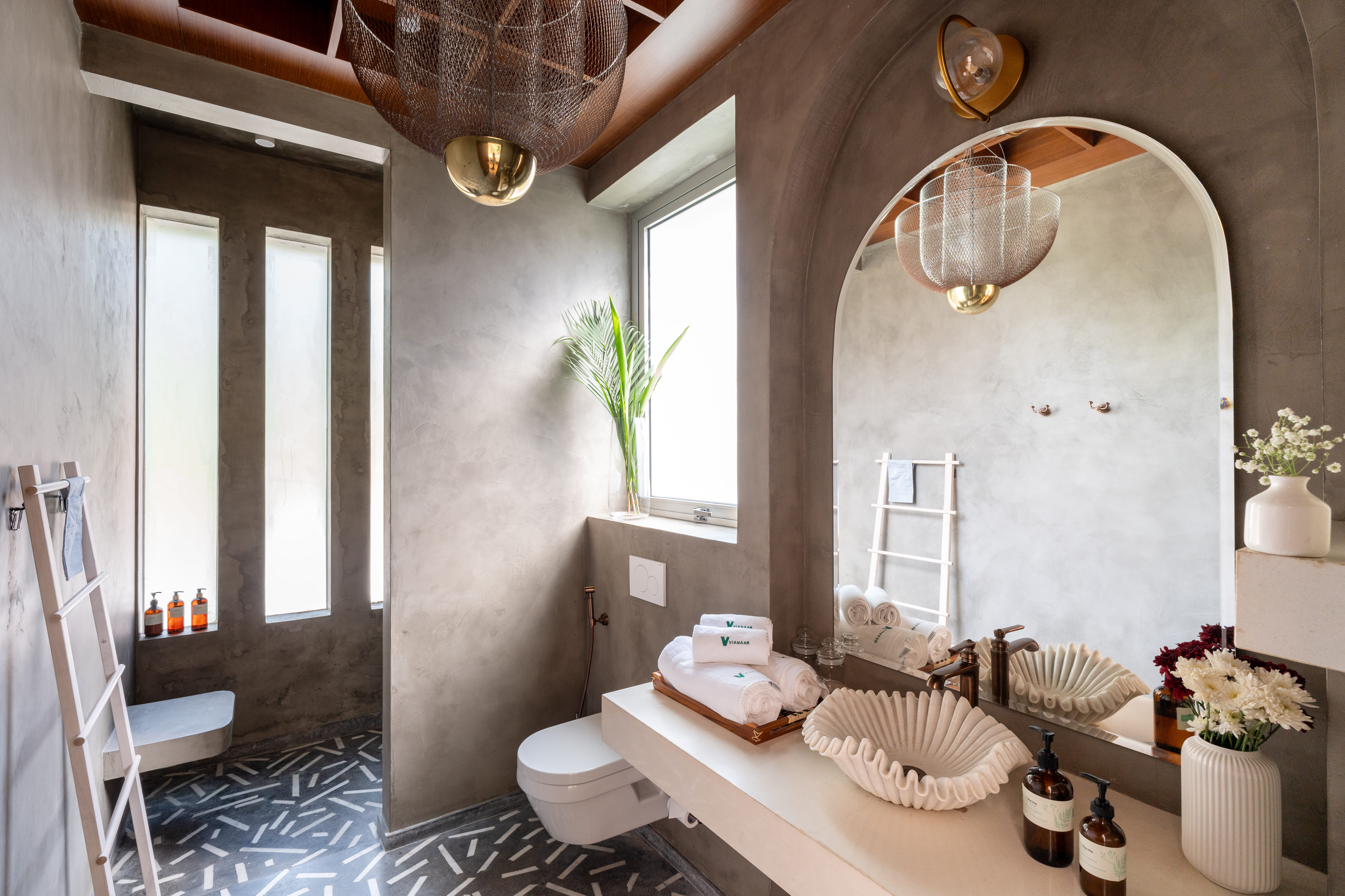 La Verona Estate - Villa - 07 - Bathroom Interiors