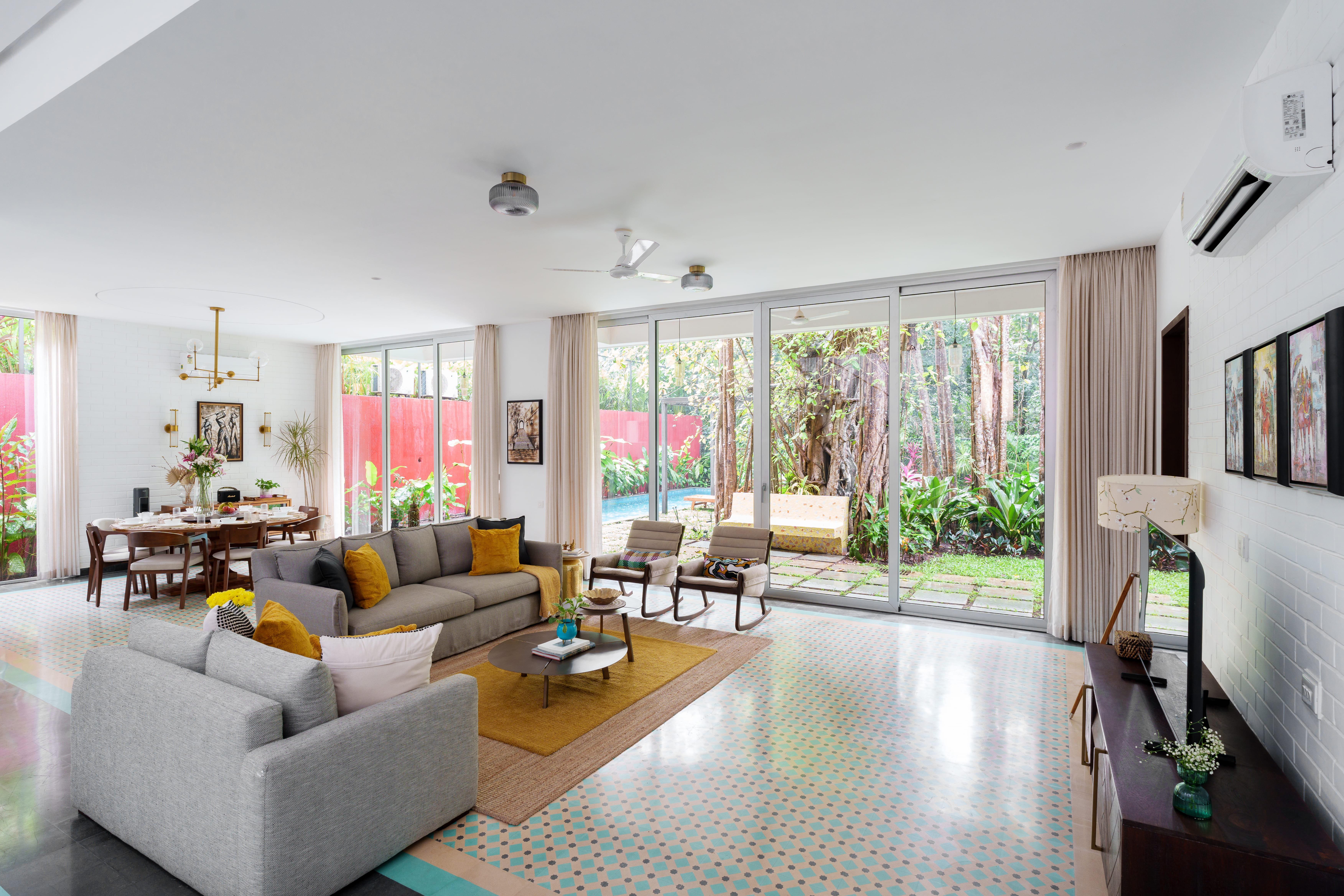 La Verona Estate - Villa - 07 - Living room Interior