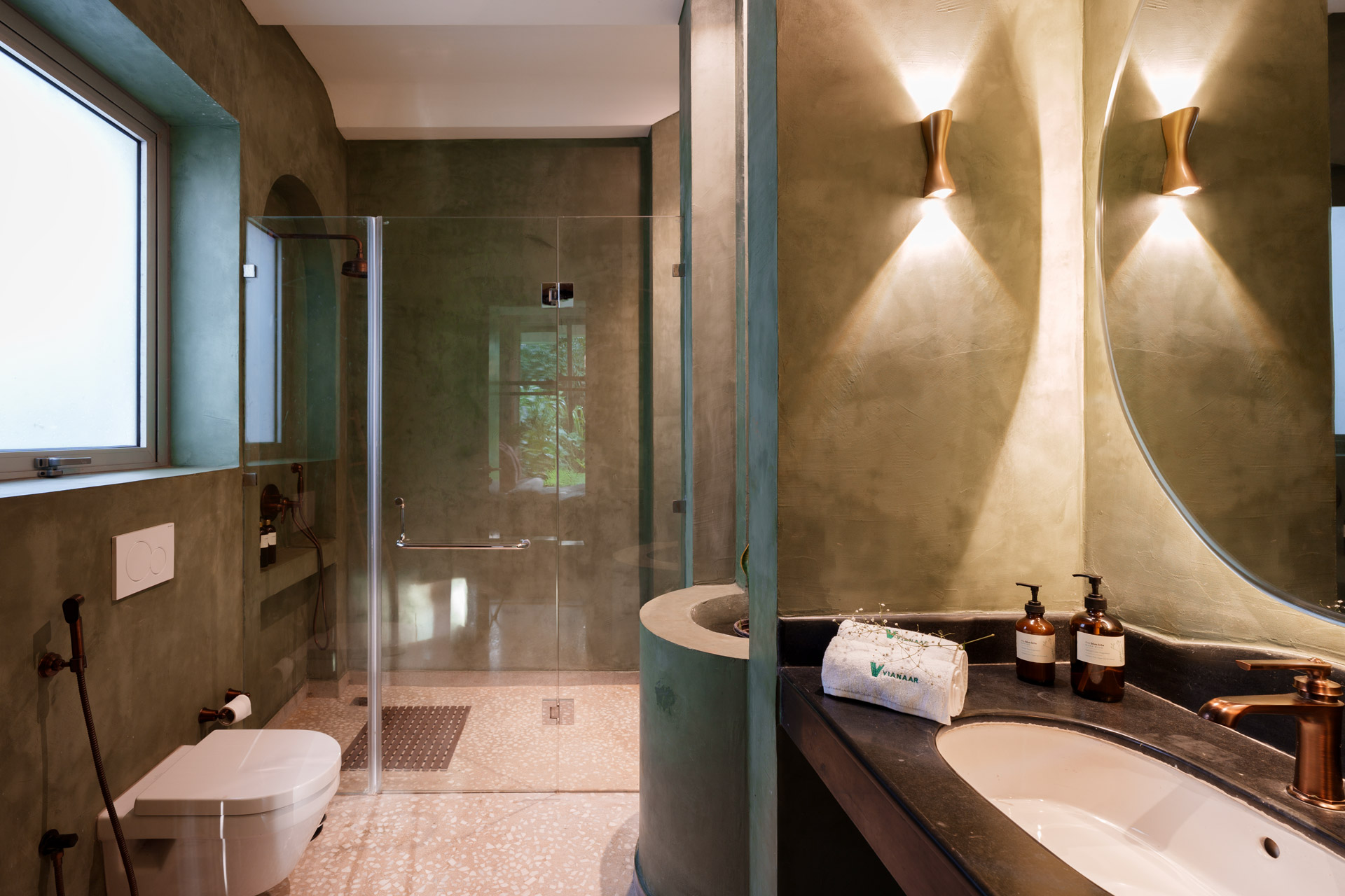 La Verona Estate - Villa - 07 - Bathroom Interiors