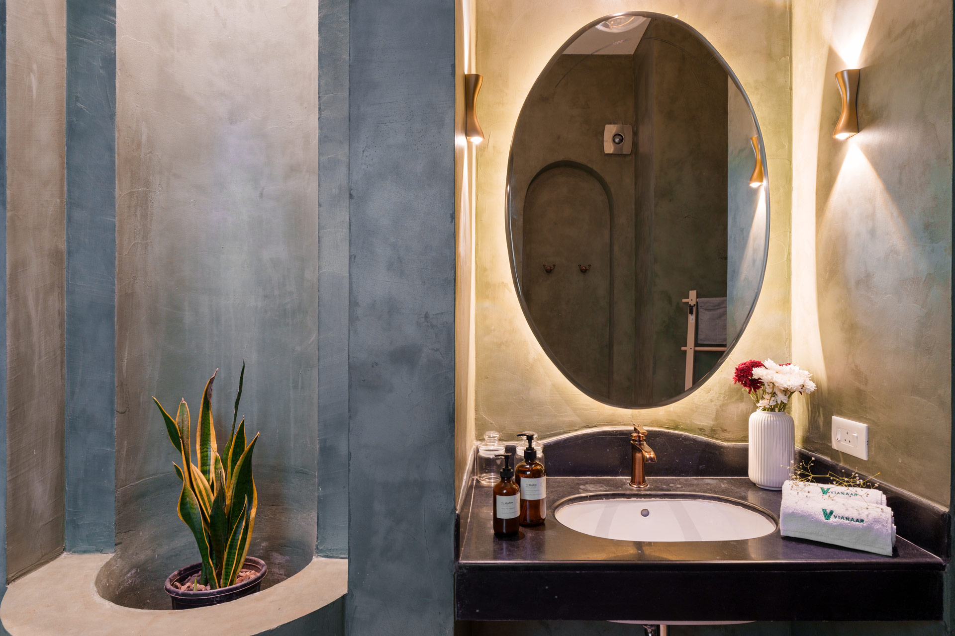 La Verona Estate - Villa - 07 - Bathroom Interiors