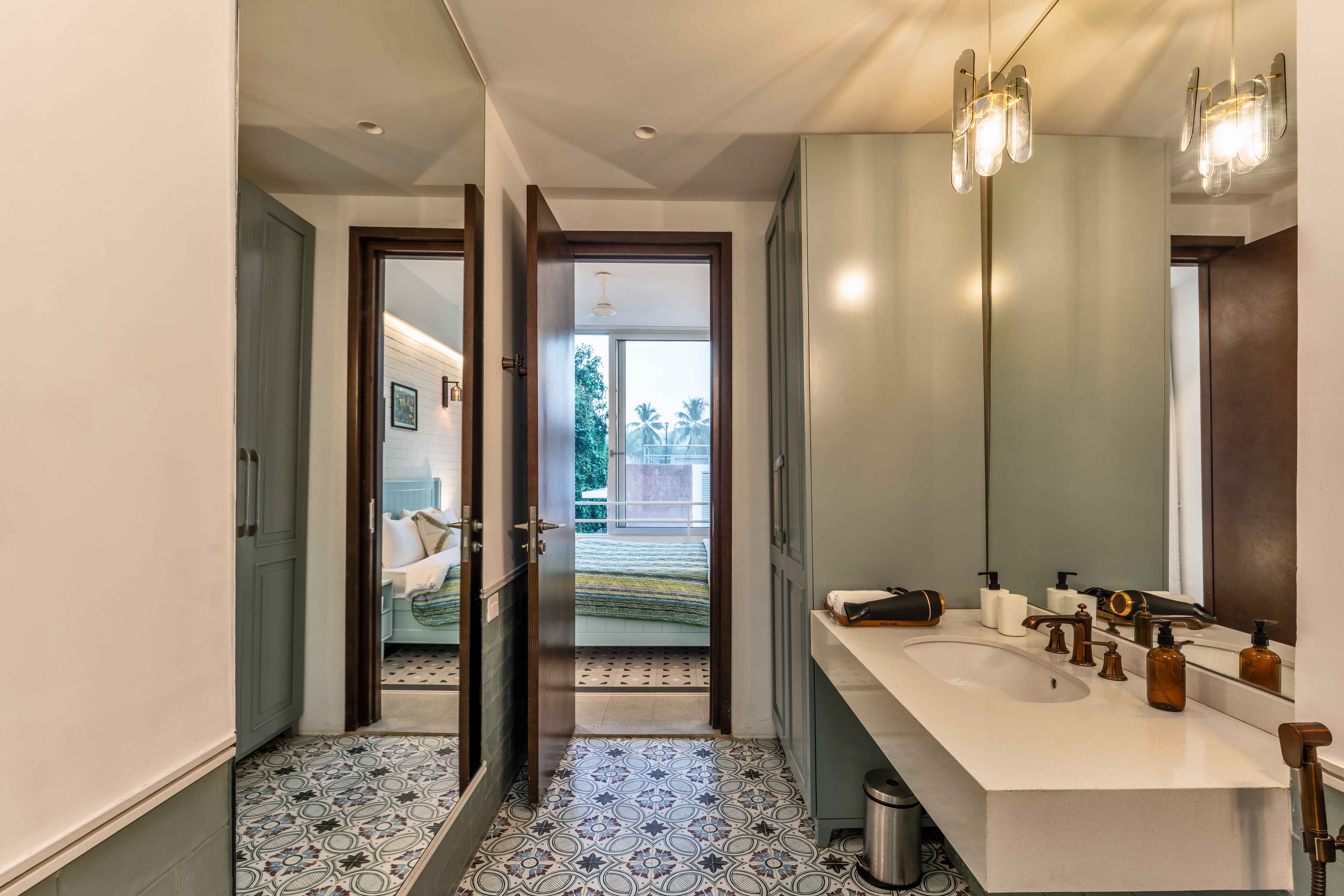 La Verona Estate - Villa - 05 - Bathroom Interiors