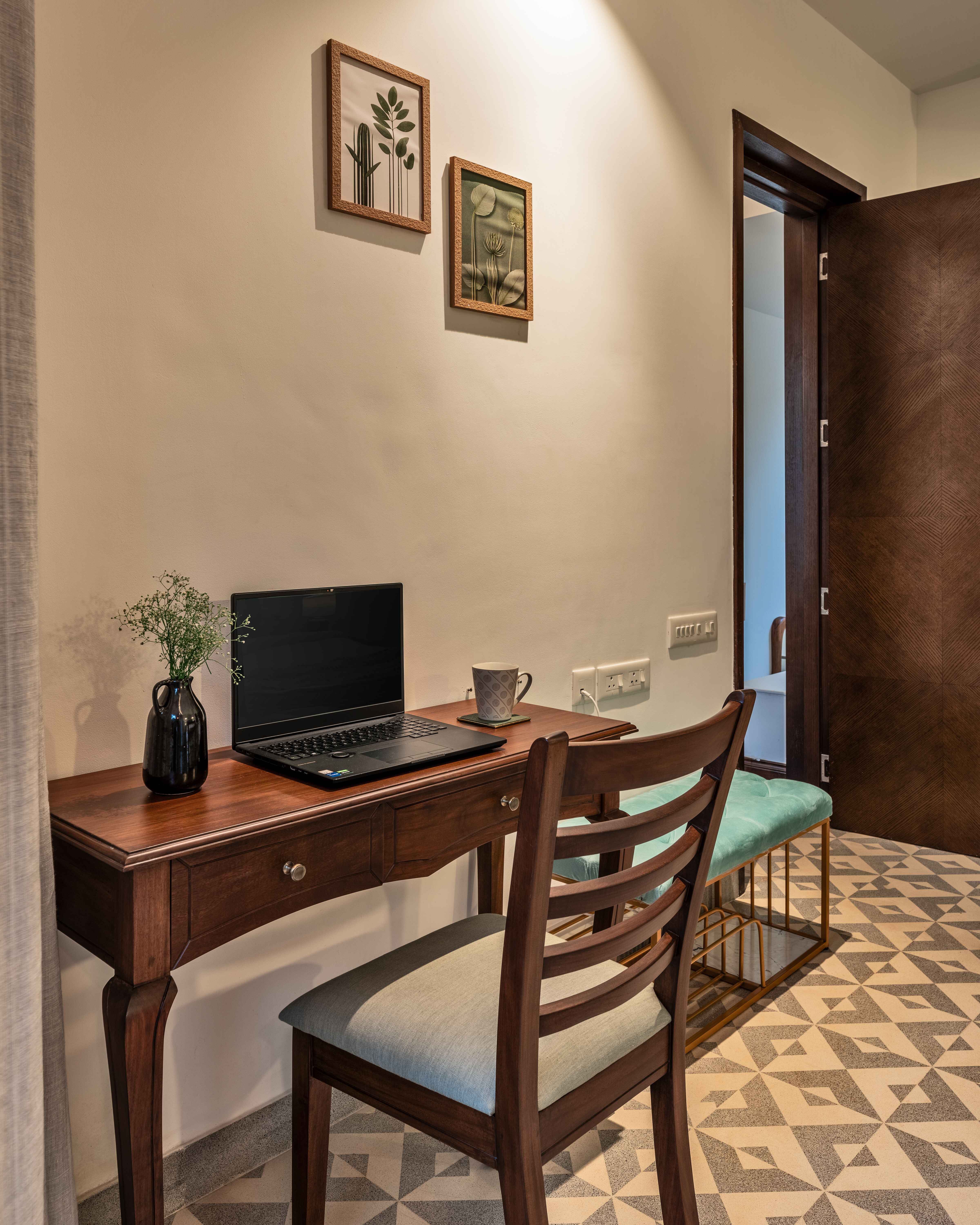 La Verona Estate - Villa - 05 - Bedroom interior