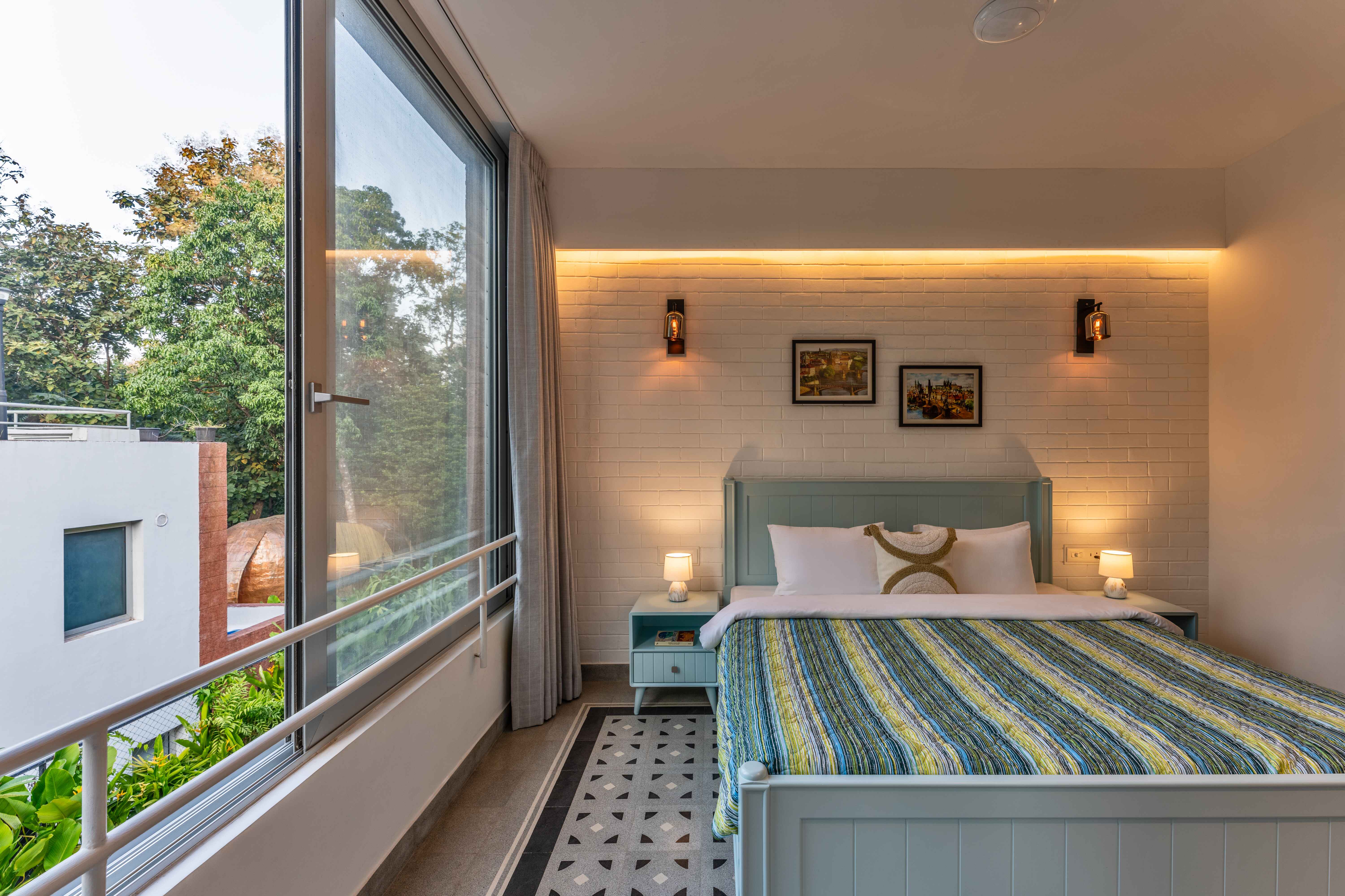 La Verona Estate - Villa - 05 - Bedroom interior